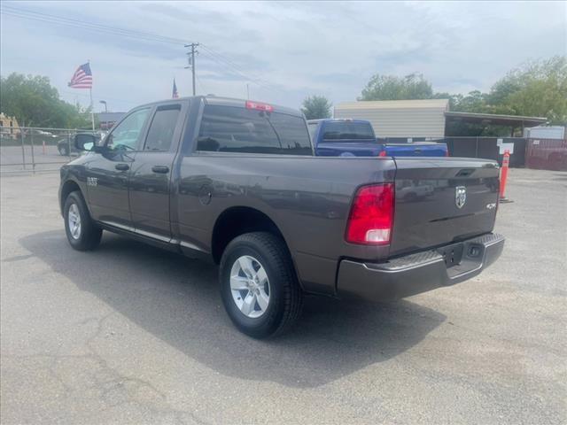 2018 Granite Crystal Metallic Clear Coat RAM 1500 Express (1C6RR7FG3JS) with an 3.6L 3.6L Flex Fuel V6 305hp 269ft. lbs. Sequential Multiport Fuel Injection engine, 8-Speed Shiftable Automatic transmission, located at 800 Riverside Ave, Roseville, CA, 95678, 916-773-4549 & Toll Free: 866-719-4393, 38.732265, -121.291039 - 4X4 QUAD CAB EXPRESS ONE OWNER - Photo #2