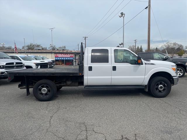 2015 Oxford White Ford F-350 Super Duty XLT (1FT8W3B62FE) with an 6.2L 6.2L Flex Fuel V8 316hp 397ft. lbs. Sequential Electronic Fuel Injection engine, 6-Speed Shiftable Automatic transmission, located at 800 Riverside Ave, Roseville, CA, 95678, 916-773-4549 & Toll Free: 866-719-4393, 38.732265, -121.291039 - 4X4 CREW CAB XLT FLATBED 8'X7' SERVICE RECORDS ON CLEAN CARFAX - Photo #6
