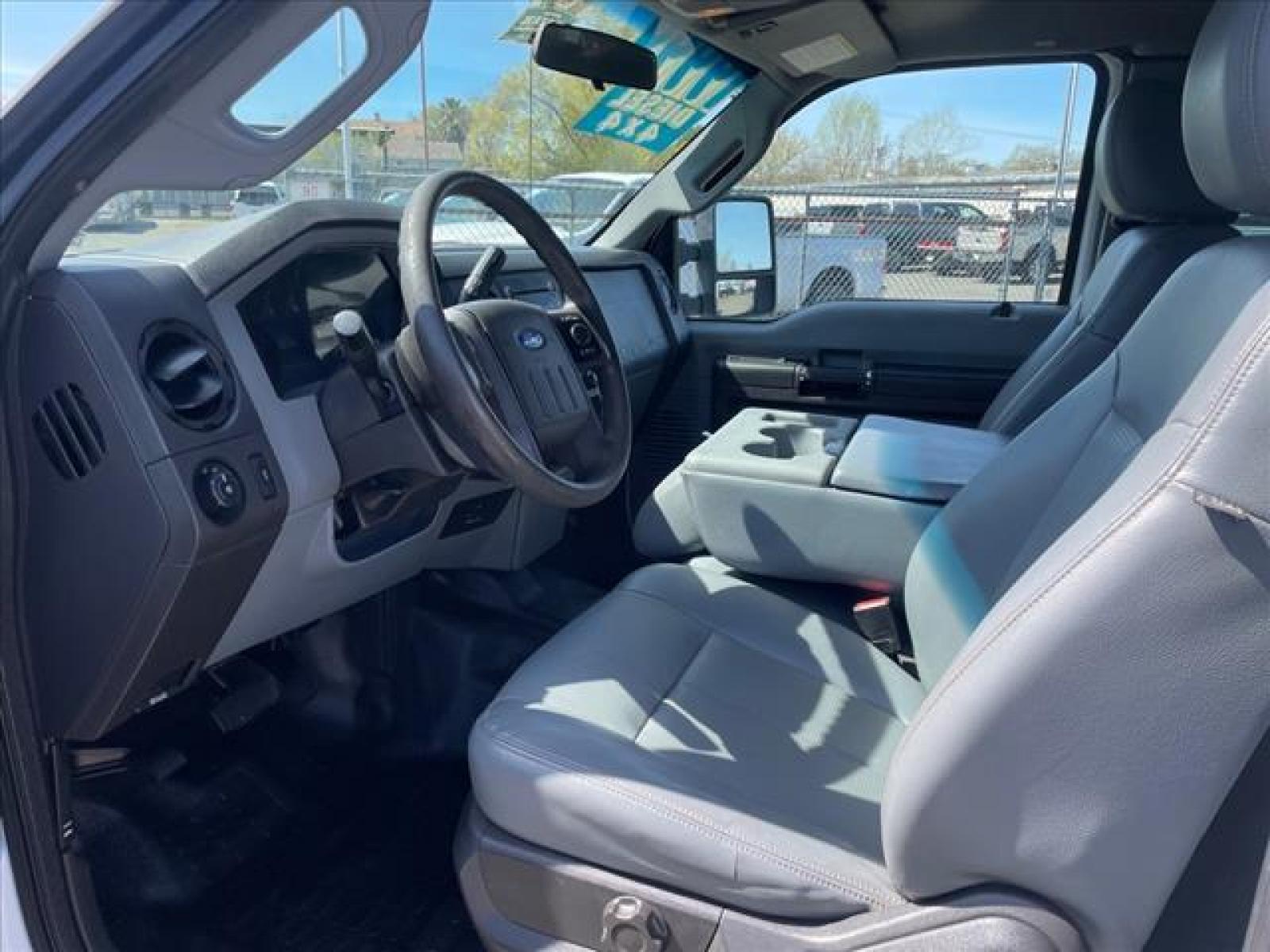 2015 Oxford White Ford F-350 Super Duty XL (1FD8X3FT4FE) with an 6.7L Power Stroke 6.7L Biodies Common Rail Direct Injection engine, 6-Speed Shiftable Automatic transmission, located at 800 Riverside Ave, Roseville, CA, 95678, (916) 773-4549, 38.732265, -121.291039 - DIESEL SUPER CAB 4X4 SCELZI UTILITY BED SERVICE RECORDS ONE OWNER - Photo #9
