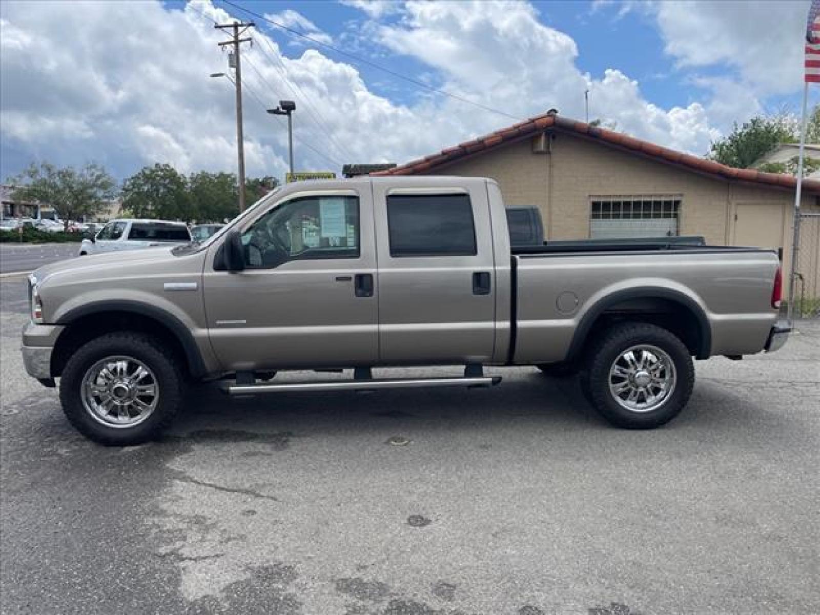 2006 Arizona Beige Clearcoat Metallic Ford F-250 Super Duty Lariat (1FTSW21P76E) with an 6.0L Power Stroke 6.0L Diesel Direct Injection engine, 5-Speed Automatic transmission, located at 800 Riverside Ave, Roseville, CA, 95678, (916) 773-4549, 38.732265, -121.291039 - DIESEL CREW CAB 4X4 LARIAT LOW MILES MOON ROOF CLEAN CARFAX - Photo #4
