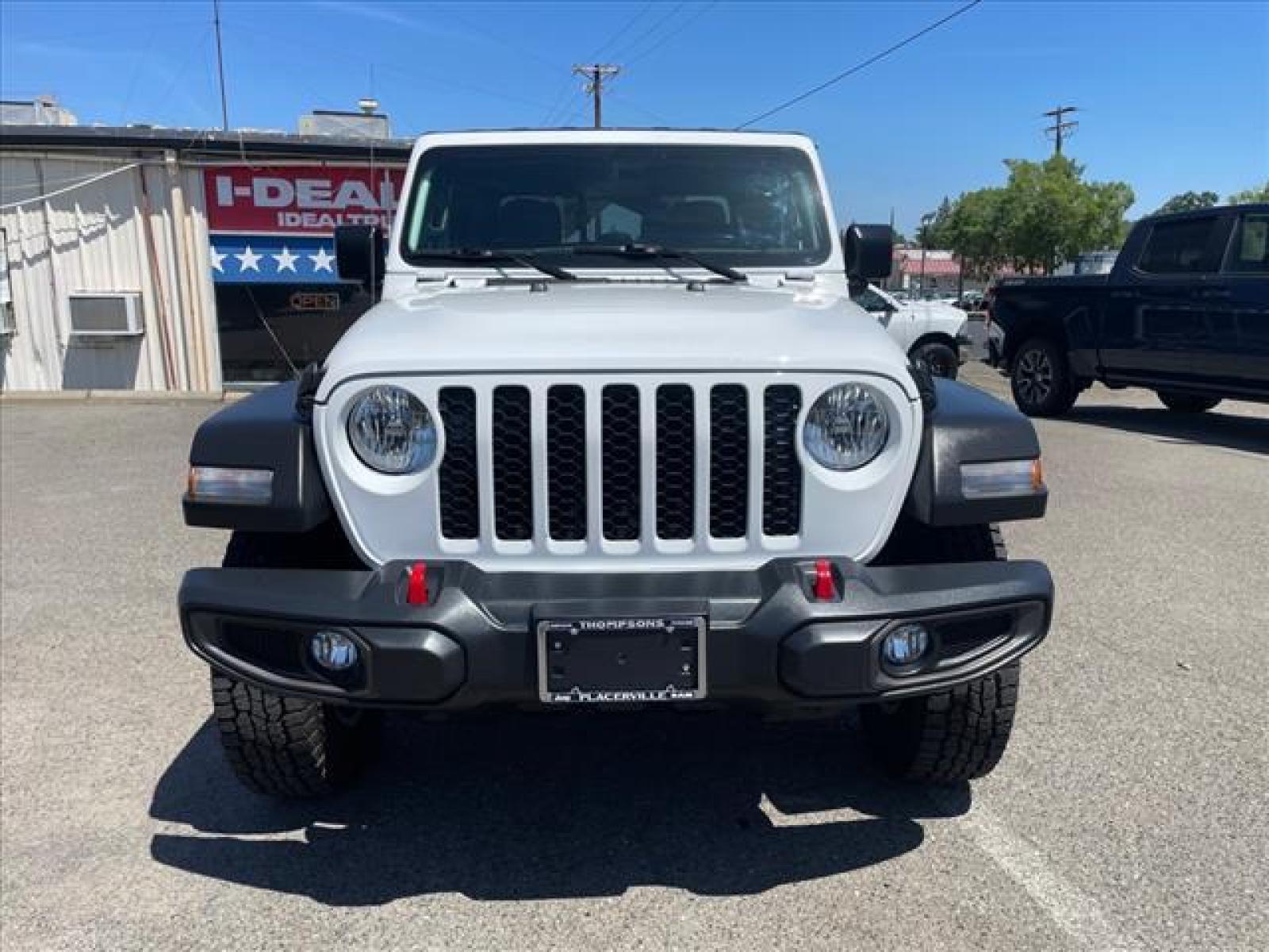 2020 Bright White Clear Coat Jeep Gladiator Sport S (1C6HJTAG1LL) with an 3.6L 3.6L V6 285hp 260ft. lbs. Sequential Multiport Fuel Injection engine, 8-Speed Shiftable Automatic transmission, located at 800 Riverside Ave, Roseville, CA, 95678, (916) 773-4549, 38.732265, -121.291039 - Photo #6