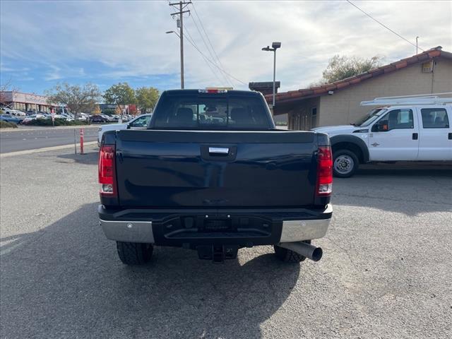 2012 Midnight Blue Metallic GMC Sierra 2500HD SLT (1GT121E87CF) with an 6.6L Duramax 6.6L Diesel Turbo V8 397hp 765ft. lbs. Common Rail Direct Injection engine, Allison 1000 6-Speed Shiftable Automatic transmission, located at 800 Riverside Ave, Roseville, CA, 95678, 916-773-4549 & Toll Free: 866-719-4393, 38.732265, -121.291039 - DURAMAX DIESEL CREW CAB 4X4 SLT 87K MILES DVD ALLISON TRANSMISSION - Photo #8