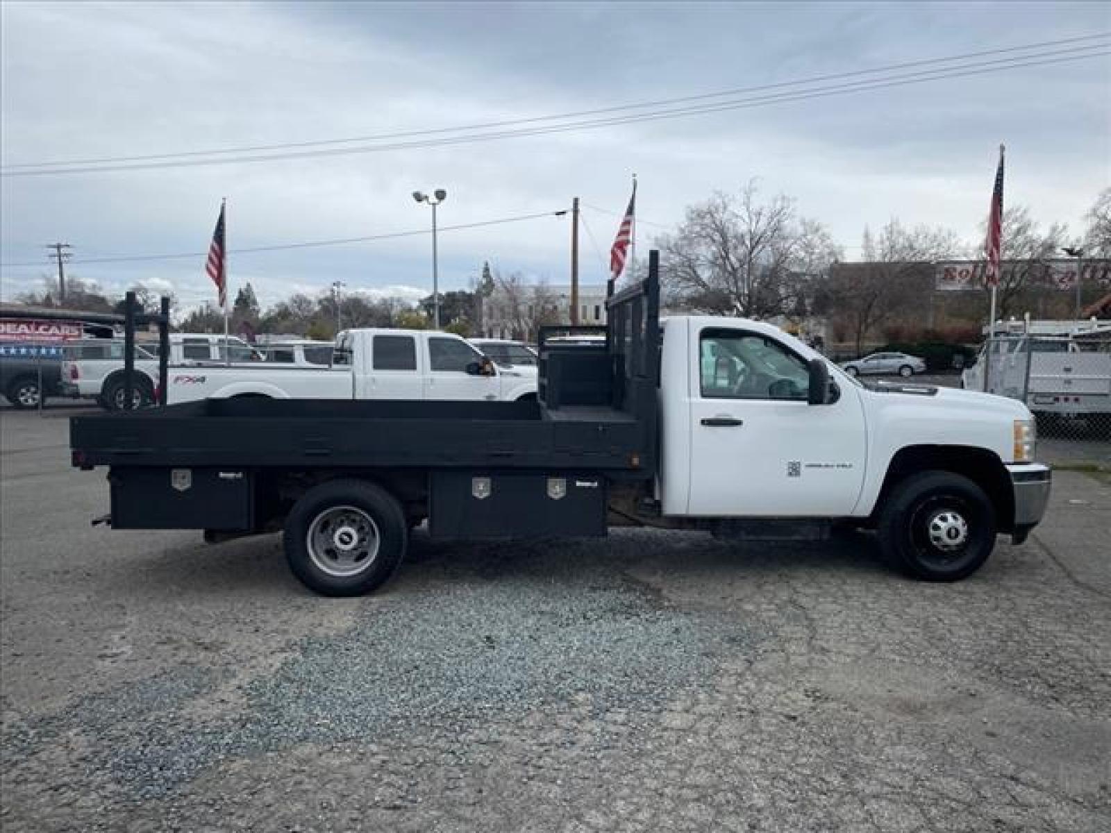 2013 Summit White Chevrolet Silverado 3500HD Work Truck (1GB3CZC84DF) with an 6.6L Duramax 6.6L Diesel Turbo V8 397hp 765ft. lbs. Common Rail Direct Injection engine, Allison 1000 6-Speed Shiftable Automatic transmission, located at 800 Riverside Ave, Roseville, CA, 95678, (916) 773-4549, 38.732265, -121.291039 - DURAMAX DIESEL DUALLY FLATBED ALLISON TRANSMISSION ONE SERVICE RECORDS ONE OWNER - Photo #5