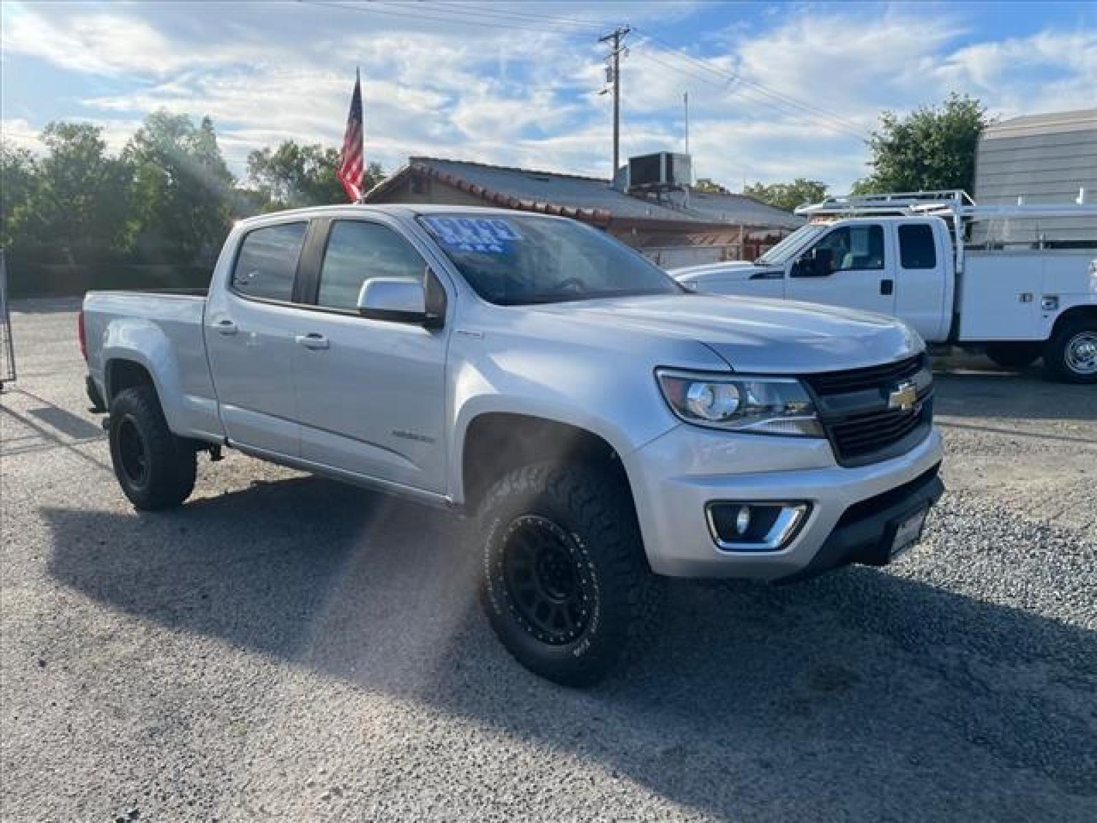 2017 Silver Ice Metallic Chevrolet Colorado Z71 (1GCPTDE1XH1) with an 2.8L Duramax 2.8L Diesel Turbo I4 181hp 369ft. lbs. Common Rail Direct Injection engine, 6-Speed Shiftable Automatic transmission, located at 800 Riverside Ave, Roseville, CA, 95678, (916) 773-4549, 38.732265, -121.291039 - DURAMAX DIESEL CREW CAB 4X4 Z71 CLEAN CARFAX - Photo #1