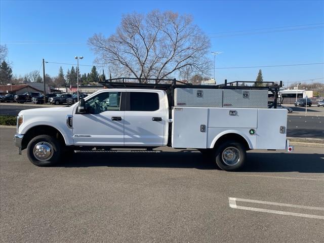 2019 White Ford F-350 Super Duty XL (1FD8W3HT2KE) with an 6.7L Power Stroke 6.7L Biodiesel Turbo V8 330hp 750ft. lbs. Common Rail Direct Injection engine, 6-Speed Shiftable Automatic transmission, located at 800 Riverside Ave, Roseville, CA, 95678, 916-773-4549 & Toll Free: 866-719-4393, 38.732265, -121.291039 - DIESEL CREW CAB DUALLY 4X4 UTILITY BED SERVICE RECORDS ON CLEAN CARFAX - Photo #5