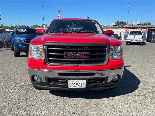 2007 Fire Red GMC Sierra 1500 SLT (2GTFK13Y871) with an 6.0L VortecMAX 6.0L V8 367hp 375ft. lbs. Other engine, 4-Speed Automatic transmission, located at 800 Riverside Ave, Roseville, CA, 95678, (916) 773-4549, 38.732265, -121.291039 - 4X4 CREW CAB SLT VORTEC MAX LOW MILES LEATHER DVD ONE OWNER SERVICE RECORDS - Photo#5