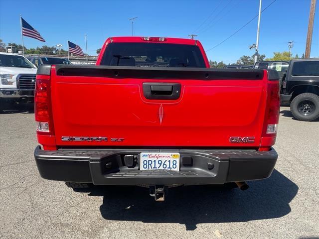 2007 Fire Red GMC Sierra 1500 SLT (2GTFK13Y871) with an 6.0L VortecMAX 6.0L V8 367hp 375ft. lbs. Other engine, 4-Speed Automatic transmission, located at 800 Riverside Ave, Roseville, CA, 95678, (916) 773-4549, 38.732265, -121.291039 - 4X4 CREW CAB SLT VORTEC MAX LOW MILES LEATHER DVD ONE OWNER SERVICE RECORDS - Photo#9