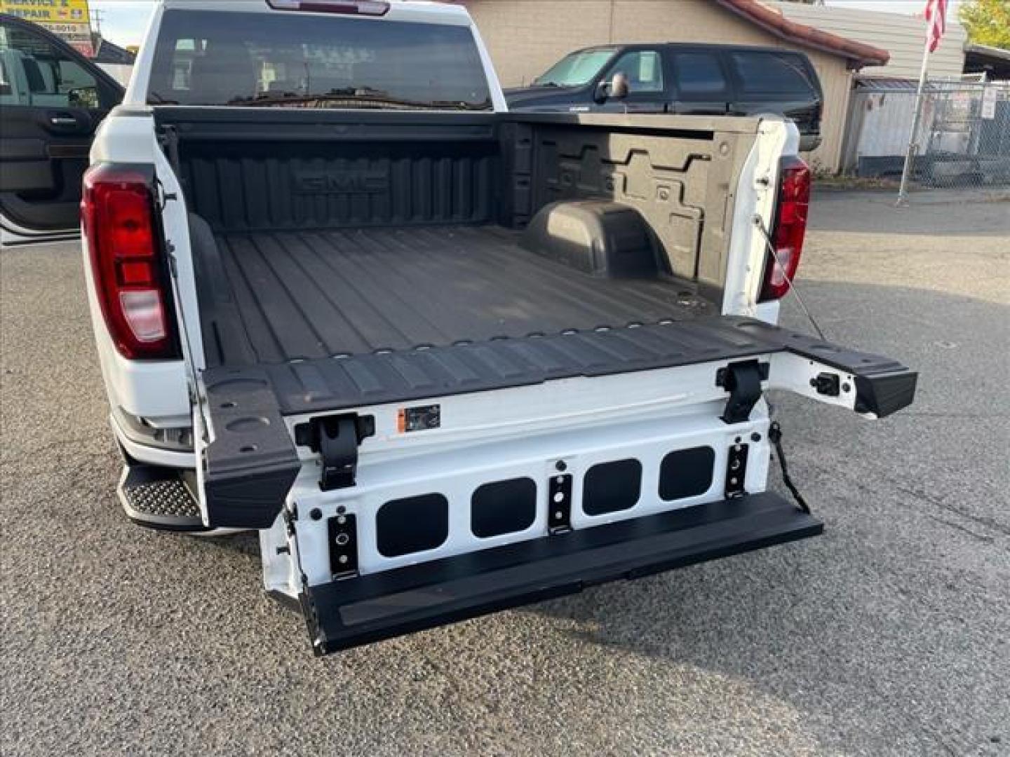 2021 Summit White GMC Sierra 1500 Elevation (3GTU9CET0MG) with an 3.0L Duramax 3.0L Diesel Turbo I6 277hp 460ft. lbs. Common Rail Direct Injection engine, 10-Speed Shiftable Automatic transmission, located at 800 Riverside Ave, Roseville, CA, 95678, (916) 773-4549, 38.732265, -121.291039 - Photo#11