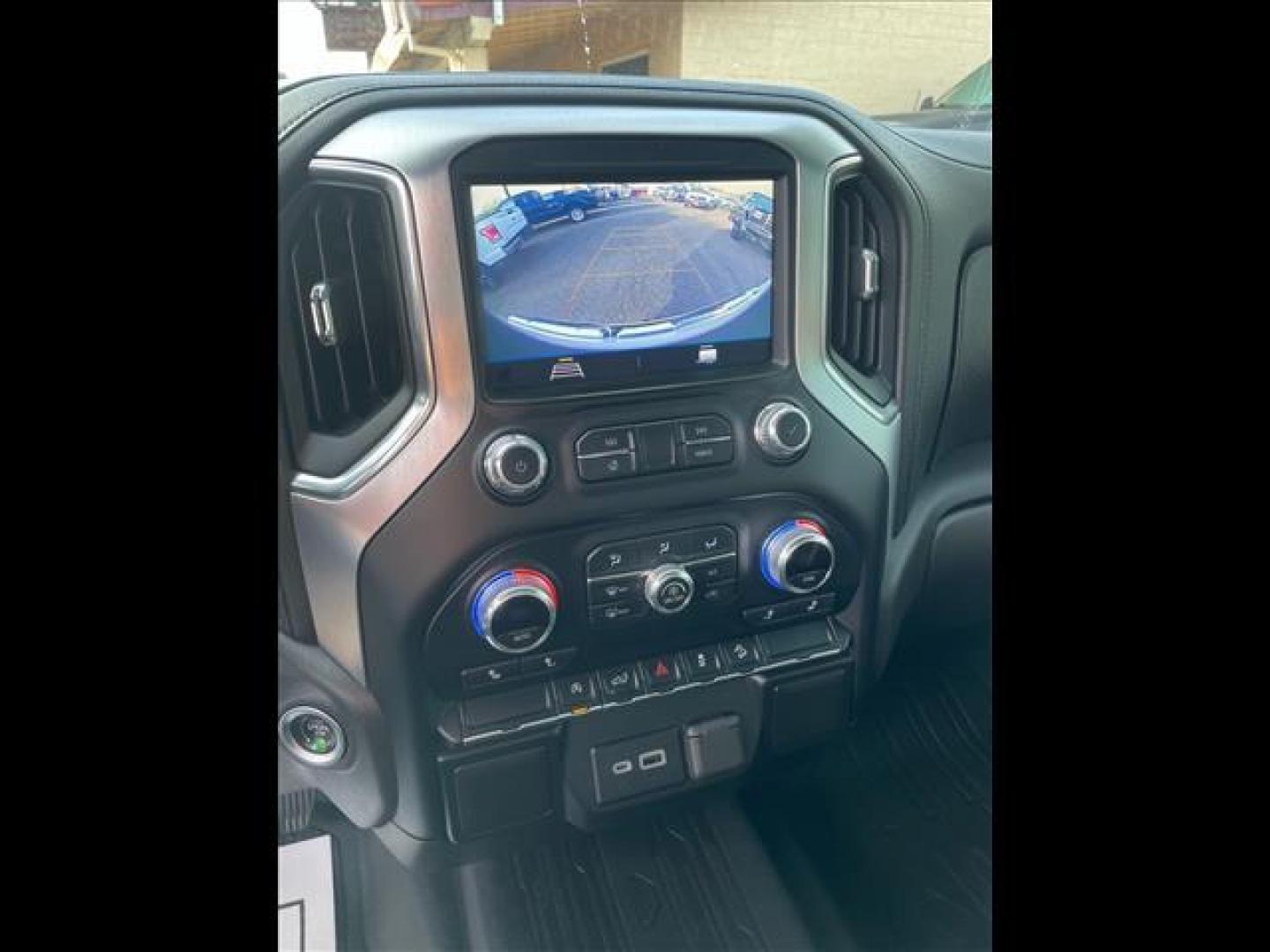 2021 Summit White GMC Sierra 1500 Elevation (3GTU9CET0MG) with an 3.0L Duramax 3.0L Diesel Turbo I6 277hp 460ft. lbs. Common Rail Direct Injection engine, 10-Speed Shiftable Automatic transmission, located at 800 Riverside Ave, Roseville, CA, 95678, (916) 773-4549, 38.732265, -121.291039 - Photo#12