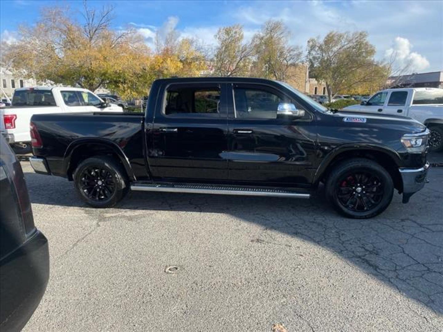 2020 Diamond Black Crystal Pearl Coat RAM 1500 Laramie (1C6SRFJM2LN) with an 3.0L EcoDiesel 3.0L Biodiesel Turbo V6 260hp 480ft. lbs. Common Rail Direct Injection engine, 8-Speed Shiftable Automatic transmission, located at 800 Riverside Ave, Roseville, CA, 95678, (916) 773-4549, 38.732265, -121.291039 - Photo#6