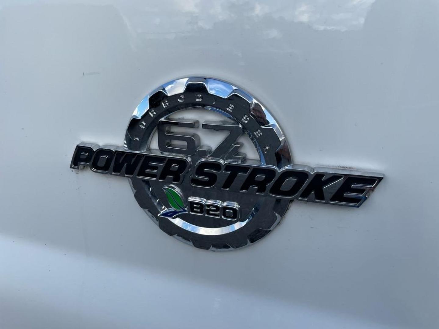 2013 Oxford White Ford F-350 Super Duty XL (1FT8W3BT4DE) with an 6.7L Power Stroke 6.7L Biodiesel Turbo V8 400hp 800ft. lbs. Common Rail Direct Injection engine, 6-Speed Shiftable Automatic transmission, located at 800 Riverside Ave, Roseville, CA, 95678, (916) 773-4549, 38.732265, -121.291039 - DIESEL CREW CAB 4X4 ONE OWNER CLEAN CARFAX - Photo#2