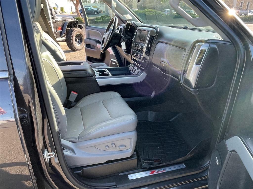 2016 Autumn Bronze Metallic Chevrolet Silverado 1500 LTZ Z71 (1GCVKSEC3GZ) with an 5.3L EcoTec3 5.3L V8 355hp 383ft. lbs. Direct Injection engine, 6-Speed Shiftable Automatic w/Overdrive transmission, located at 800 Riverside Ave, Roseville, CA, 95678, (916) 773-4549, 38.732265, -121.291039 - 4X4 Z-71 DOUBLE CAB LTZ CLEAN CARFAX - Photo#11