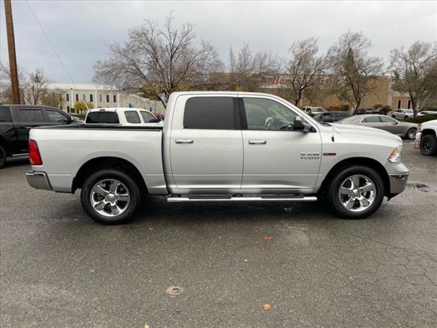 2016 Bright Silver Metallic Clear Coat RAM 1500 Big Horn (1C6RR7LM1GS) with an 3.0L EcoDiesel 3.0L Biodiesel Turbo V6 240hp 420ft. lbs. Common Rail Direct Injection engine, 8-Speed Shiftable Automatic transmission, located at 800 Riverside Ave, Roseville, CA, 95678, (916) 773-4549, 38.732265, -121.291039 - ECODIESEL CREW CAB 4X4 SLT BIG HORN CLEAN CARFAX - Photo#5