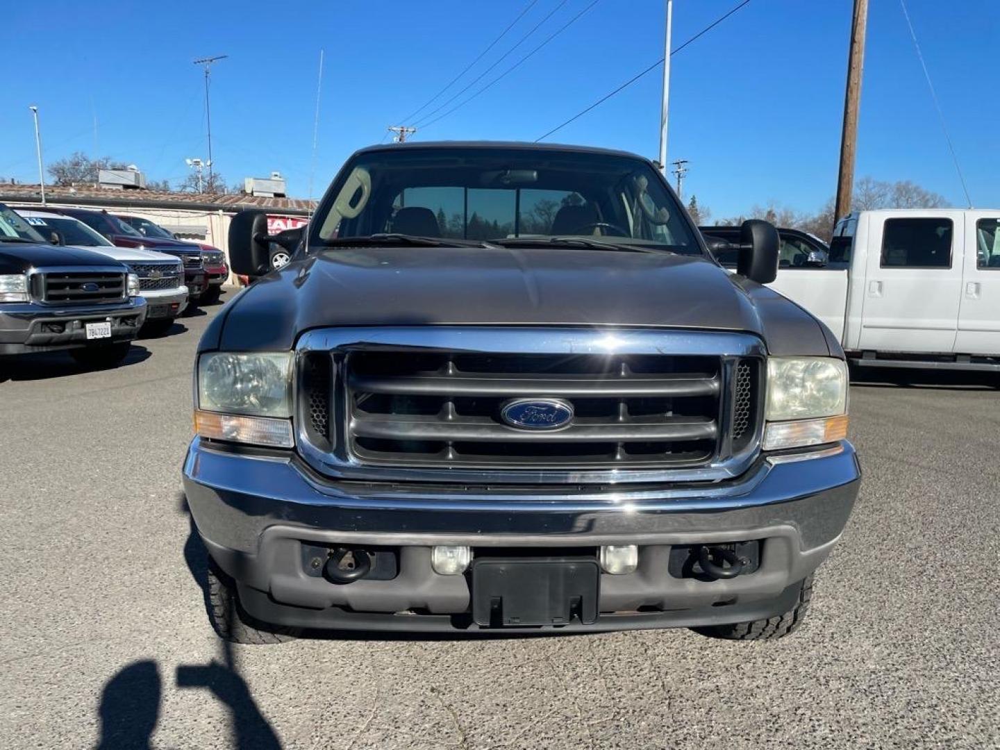 2004 Arizona Beige Clearcoat Metallic Ford F-250 Super Duty XLT (1FTNW21P04E) with an Power Stroke 6.0L Diesel Turbo V8 325hp 560ft. lbs. Other engine, 5-Speed Automatic transmission, located at 800 Riverside Ave, Roseville, CA, 95678, (916) 773-4549, 38.732265, -121.291039 - Photo#8