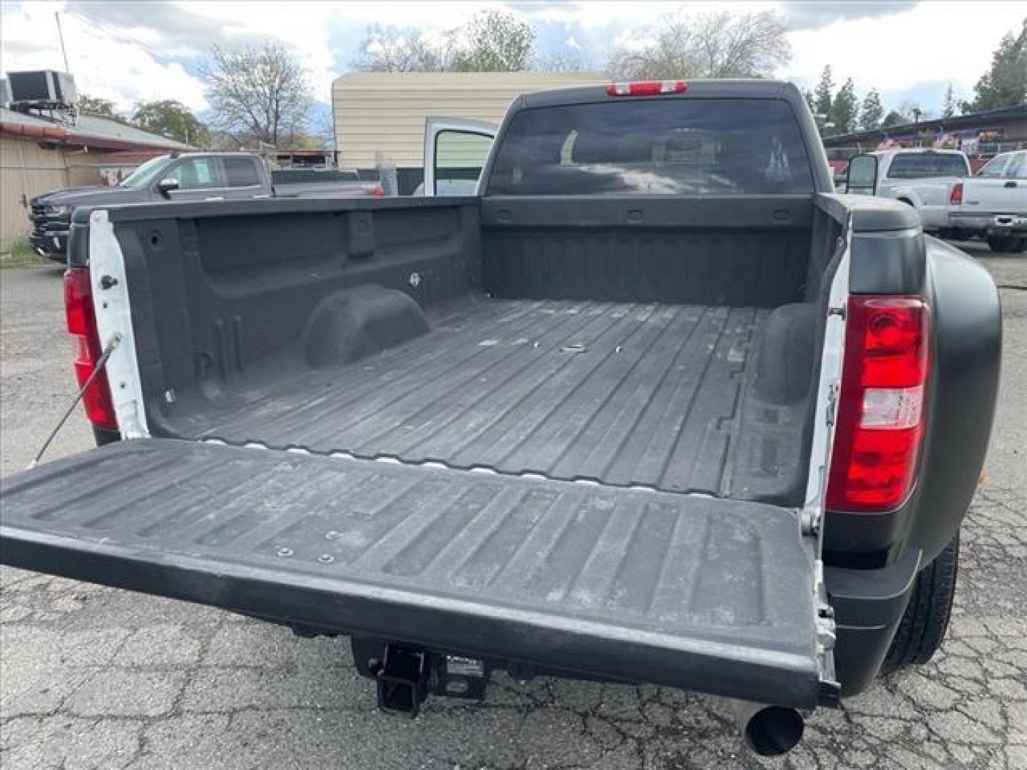 2013 Black Chevrolet Silverado 3500HD LT (1GC4C0C81DF) with an 6.6L Duramax 6.6L Diesel Turbo V8 397hp 765ft. lbs. Common Rail Direct Injection engine, Allison 1000 6-Speed Shiftable Automatic transmission, located at 800 Riverside Ave, Roseville, CA, 95678, (916) 773-4549, 38.732265, -121.291039 - Photo#13