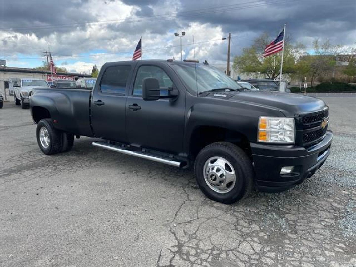 2013 Black Chevrolet Silverado 3500HD LT (1GC4C0C81DF) with an 6.6L Duramax 6.6L Diesel Turbo V8 397hp 765ft. lbs. Common Rail Direct Injection engine, Allison 1000 6-Speed Shiftable Automatic transmission, located at 800 Riverside Ave, Roseville, CA, 95678, (916) 773-4549, 38.732265, -121.291039 - Photo#6