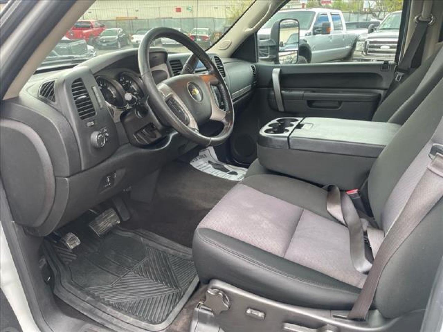 2013 Black Chevrolet Silverado 3500HD LT (1GC4C0C81DF) with an 6.6L Duramax 6.6L Diesel Turbo V8 397hp 765ft. lbs. Common Rail Direct Injection engine, Allison 1000 6-Speed Shiftable Automatic transmission, located at 800 Riverside Ave, Roseville, CA, 95678, (916) 773-4549, 38.732265, -121.291039 - Photo#8