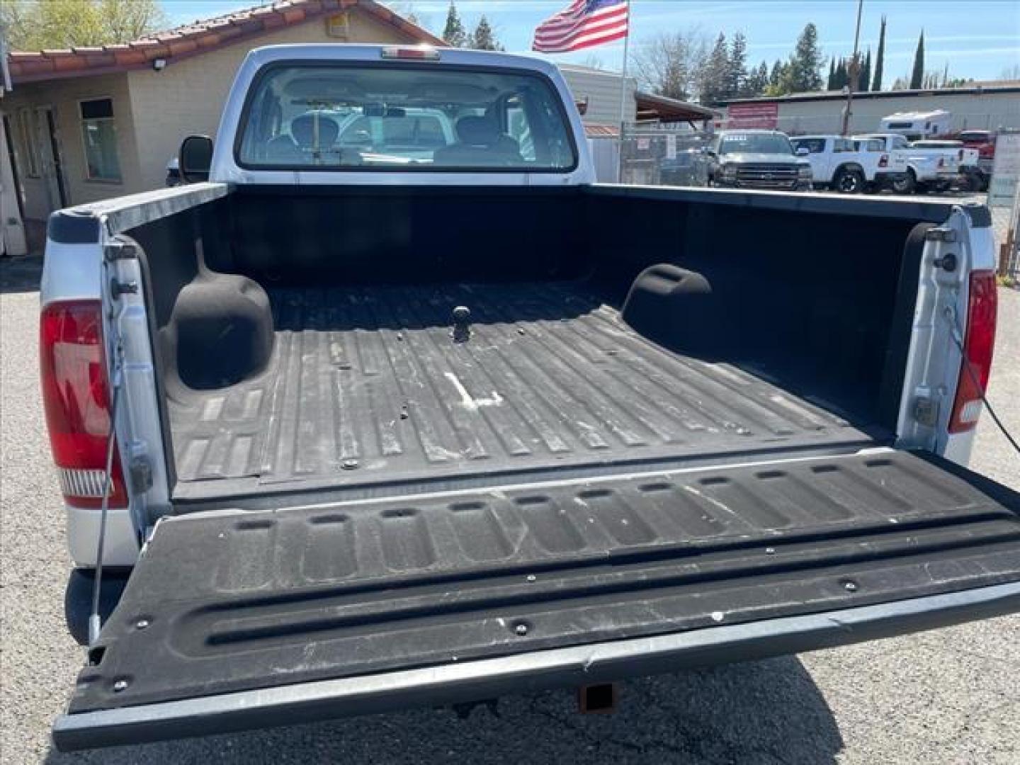 2004 Silver Clearcoat Metallic Ford F-350 Super Duty XLT (1FTSX31P84E) with an Power Stroke 6.0L Diesel Turbo V8 325hp 560ft. lbs. Other engine, 5-Speed Automatic transmission, located at 800 Riverside Ave, Roseville, CA, 95678, (916) 773-4549, 38.732265, -121.291039 - DIESEL SUPER CAB 4X4 FX4 XLT 91K MILES SERVICE RECORDS ONE OWNER CLEAN CARFAX - Photo#9