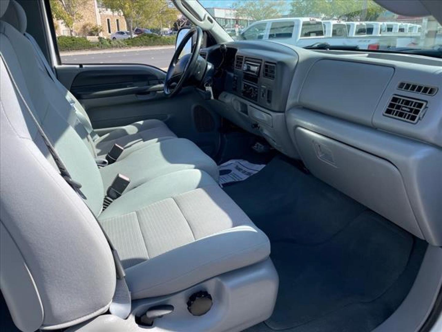 2004 Silver Clearcoat Metallic Ford F-350 Super Duty XLT (1FTSX31P84E) with an Power Stroke 6.0L Diesel Turbo V8 325hp 560ft. lbs. Other engine, 5-Speed Automatic transmission, located at 800 Riverside Ave, Roseville, CA, 95678, (916) 773-4549, 38.732265, -121.291039 - DIESEL SUPER CAB 4X4 FX4 XLT 91K MILES SERVICE RECORDS ONE OWNER CLEAN CARFAX - Photo#14