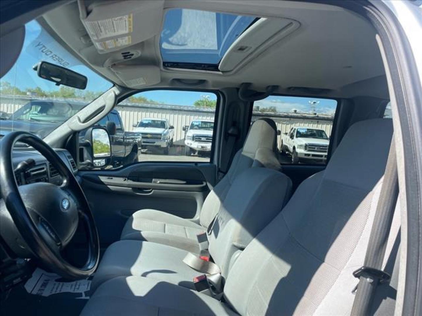 2004 Silver Clearcoat Metallic Ford F-350 Super Duty XLT (1FTWW32P24E) with an Power Stroke 6.0L Diesel Turbo V8 325hp 560ft. lbs. Other engine, 5-Speed Automatic transmission, located at 800 Riverside Ave, Roseville, CA, 95678, (916) 773-4549, 38.732265, -121.291039 - DIESEL CREW CAB DUALLY XLT LOW MILES MOON ROOF NEW TIRES NEW HIGH PRESSURE OIL PUMP NEW EGR AND OIL COOLER AUXILIARY FUEL TANK - Photo#12