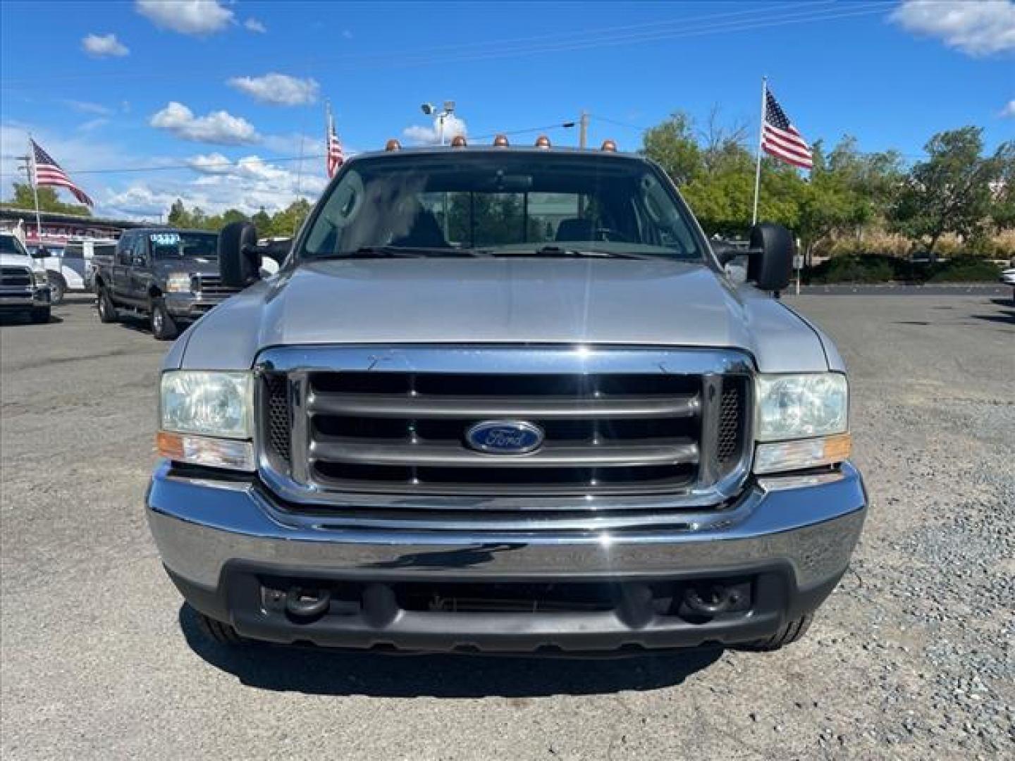 2004 Silver Clearcoat Metallic Ford F-350 Super Duty XLT (1FTWW32P24E) with an Power Stroke 6.0L Diesel Turbo V8 325hp 560ft. lbs. Other engine, 5-Speed Automatic transmission, located at 800 Riverside Ave, Roseville, CA, 95678, (916) 773-4549, 38.732265, -121.291039 - DIESEL CREW CAB DUALLY XLT LOW MILES MOON ROOF NEW TIRES NEW HIGH PRESSURE OIL PUMP NEW EGR AND OIL COOLER AUXILIARY FUEL TANK - Photo#7
