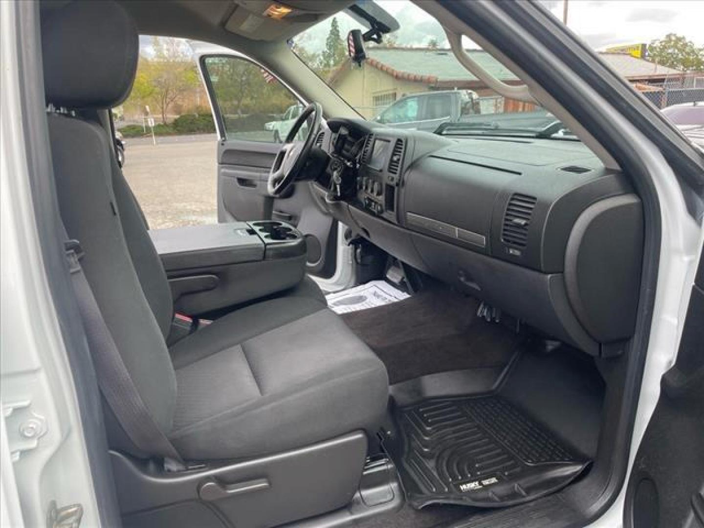 2013 Summit White Chevrolet Silverado 2500HD LT (1GC1KXE83DF) with an 6.6L Duramax 6.6L Diesel Turbo V8 397hp 765ft. lbs. Common Rail Direct Injection engine, Allison 1000 6-Speed Shiftable Automatic transmission, located at 800 Riverside Ave, Roseville, CA, 95678, (916) 773-4549, 38.732265, -121.291039 - Photo#14