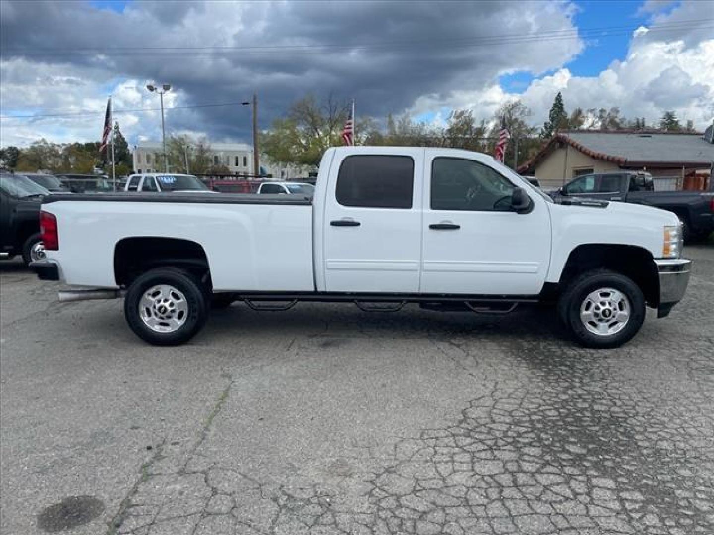 2013 Summit White Chevrolet Silverado 2500HD LT (1GC1KXE83DF) with an 6.6L Duramax 6.6L Diesel Turbo V8 397hp 765ft. lbs. Common Rail Direct Injection engine, Allison 1000 6-Speed Shiftable Automatic transmission, located at 800 Riverside Ave, Roseville, CA, 95678, (916) 773-4549, 38.732265, -121.291039 - Photo#5