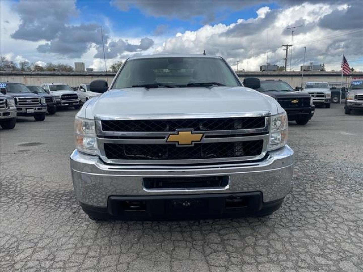 2013 Summit White Chevrolet Silverado 2500HD LT (1GC1KXE83DF) with an 6.6L Duramax 6.6L Diesel Turbo V8 397hp 765ft. lbs. Common Rail Direct Injection engine, Allison 1000 6-Speed Shiftable Automatic transmission, located at 800 Riverside Ave, Roseville, CA, 95678, (916) 773-4549, 38.732265, -121.291039 - Photo#6