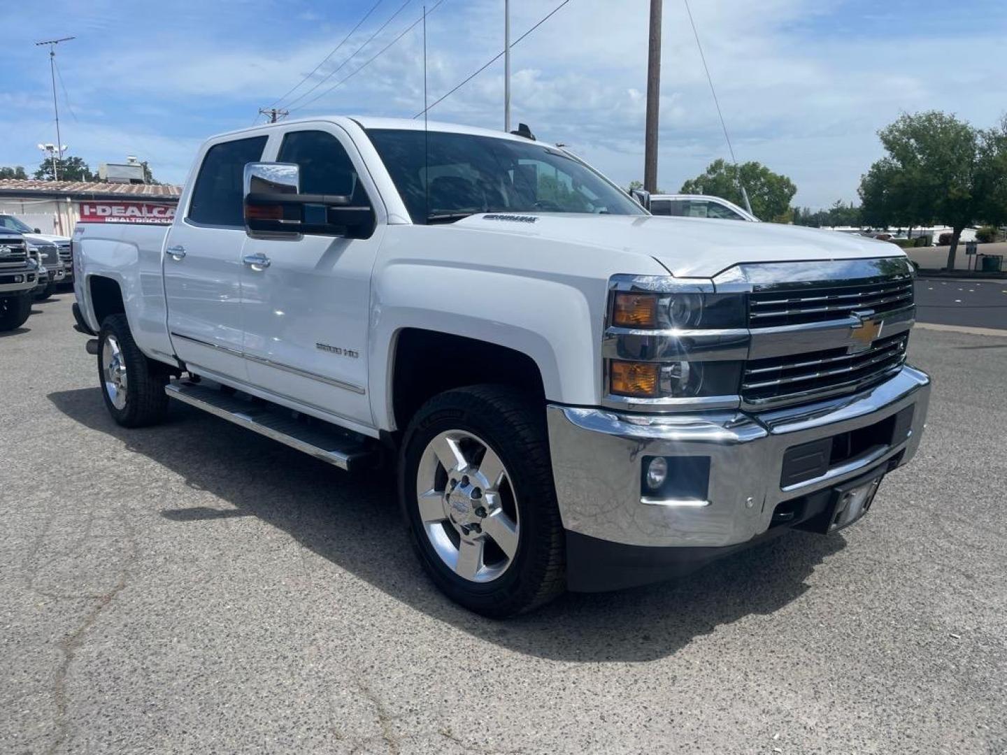 2016 Summit White Chevrolet Silverado 2500HD LTZ (1GC1KWE80GF) with an 6.6L Duramax 6.6L Diesel Turbo V8 397hp 765ft. lbs. Common Rail Direct Injection engine, Allison 1000 6-Speed Shiftable Automatic transmission, located at 800 Riverside Ave, Roseville, CA, 95678, (916) 773-4549, 38.732265, -121.291039 - DURAMAX DIESEL CREW CAB 4X4 LTZ LOW MILES MOON ROOF ALLISON TRANSMISSION ONE OWNER - Photo#1