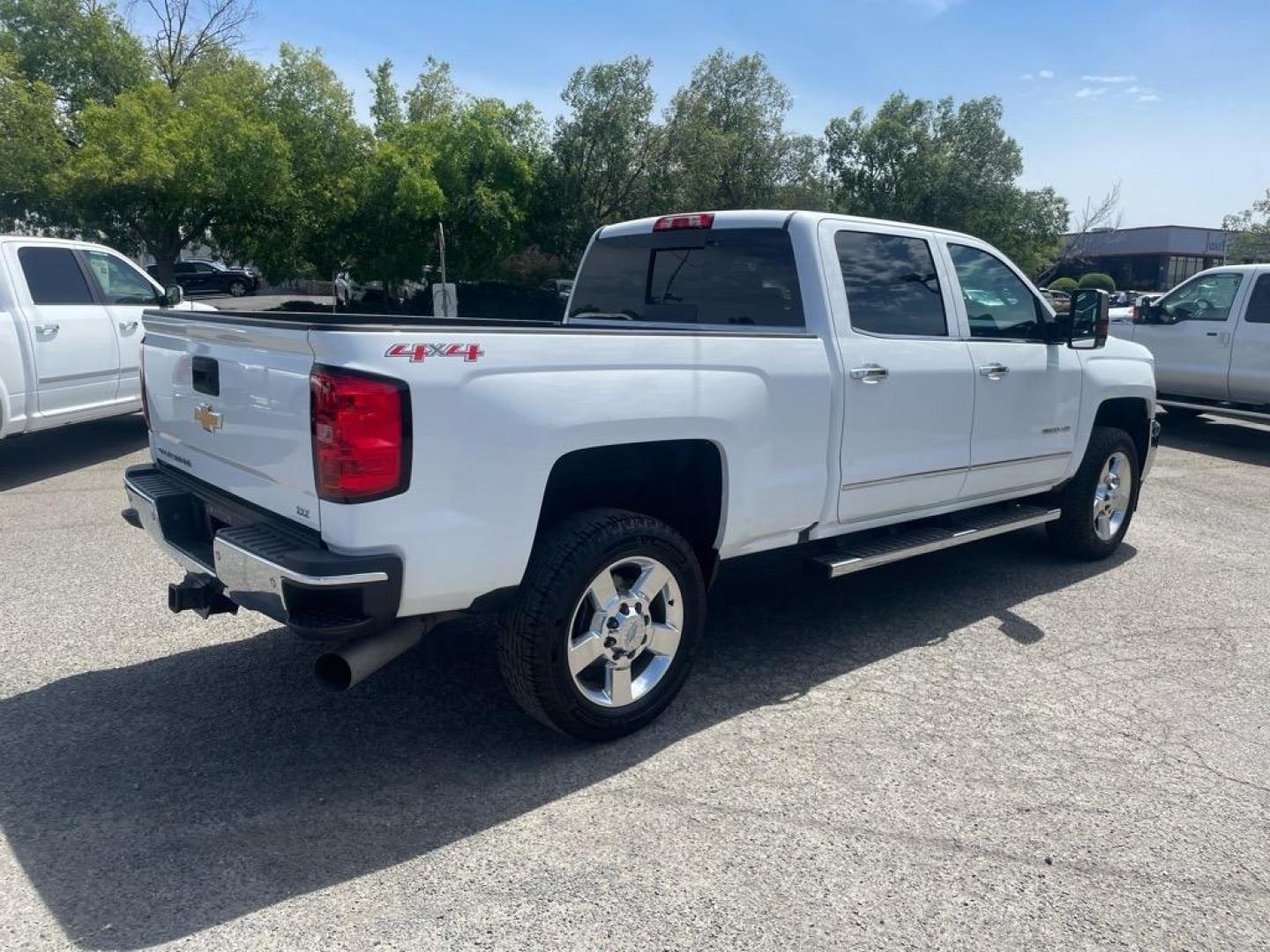 2016 Summit White Chevrolet Silverado 2500HD LTZ (1GC1KWE80GF) with an 6.6L Duramax 6.6L Diesel Turbo V8 397hp 765ft. lbs. Common Rail Direct Injection engine, Allison 1000 6-Speed Shiftable Automatic transmission, located at 800 Riverside Ave, Roseville, CA, 95678, (916) 773-4549, 38.732265, -121.291039 - DURAMAX DIESEL CREW CAB 4X4 LTZ LOW MILES MOON ROOF ALLISON TRANSMISSION ONE OWNER - Photo#4