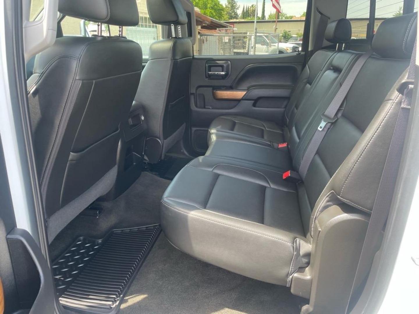 2016 Summit White Chevrolet Silverado 2500HD LTZ (1GC1KWE80GF) with an 6.6L Duramax 6.6L Diesel Turbo V8 397hp 765ft. lbs. Common Rail Direct Injection engine, Allison 1000 6-Speed Shiftable Automatic transmission, located at 800 Riverside Ave, Roseville, CA, 95678, (916) 773-4549, 38.732265, -121.291039 - DURAMAX DIESEL CREW CAB 4X4 LTZ LOW MILES MOON ROOF ALLISON TRANSMISSION ONE OWNER - Photo#13
