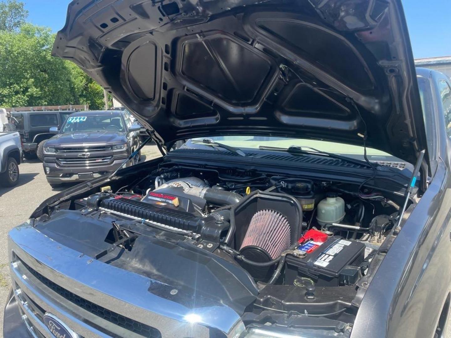 2006 Brown Ford F-250 Super Duty Lariat (1FTSW21P16E) with an 6.0L Power Stroke 6.0L Diesel Turbo V8 325hp 560ft. lbs. Direct Injection engine, 5-Speed Automatic transmission, located at 800 Riverside Ave, Roseville, CA, 95678, (916) 773-4549, 38.732265, -121.291039 - DIESEL CREW CAB 4X4 LARIAT LIFTED HEADSTUDS BULLET PROOF EGR COOLER SERVICE RECORDS - Photo#12