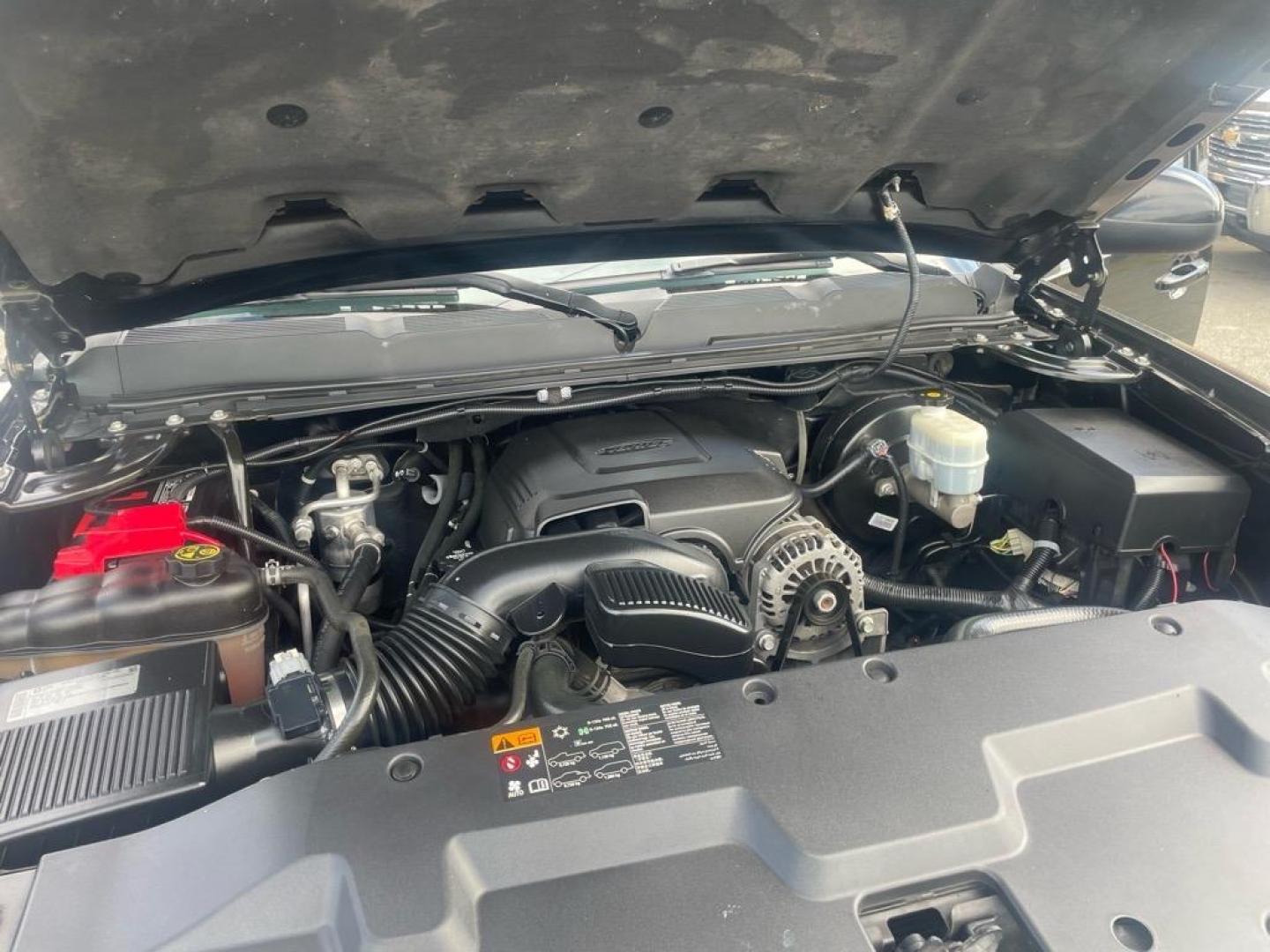 2013 Black Chevrolet Silverado 1500 LTZ (1GCRKTE7XDZ) with an 5.3L Vortec 5.3L Flex Fuel V8 315hp 335ft. lbs. Other engine, 6-Speed Shiftable Automatic transmission, located at 800 Riverside Ave, Roseville, CA, 95678, (916) 773-4549, 38.732265, -121.291039 - 4X4 Z71EXTENDED CAB LTZ LOW MILES - Photo#14