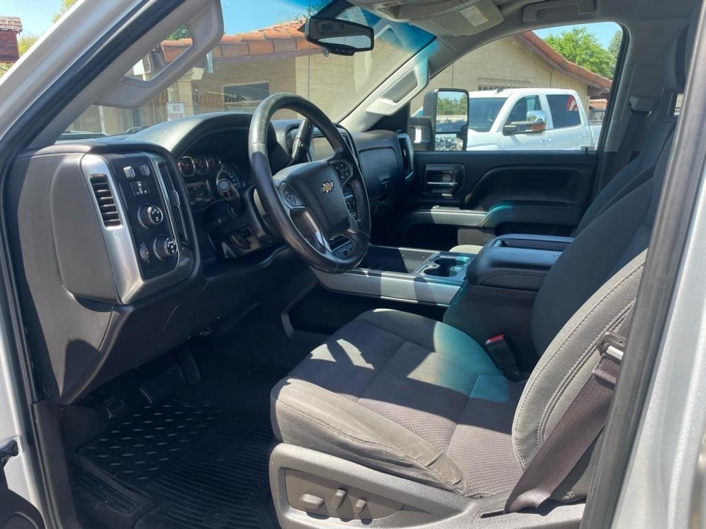 2015 Silver Ice Metallic Chevrolet Silverado 2500HD LT (1GC1KVE87FF) with an 6.6L Duramax 6.6L Diesel Turbo V8 397hp 765ft. lbs. Common Rail Direct Injection engine, Allison 1000 6-Speed Shiftable Automatic transmission, located at 800 Riverside Ave, Roseville, CA, 95678, (916) 773-4549, 38.732265, -121.291039 - DURAMAX DIESEL CREW CAB 4X4 LT ALLISON TRANSMISSION ONE OWNER CLEAN CARFAX - Photo#10