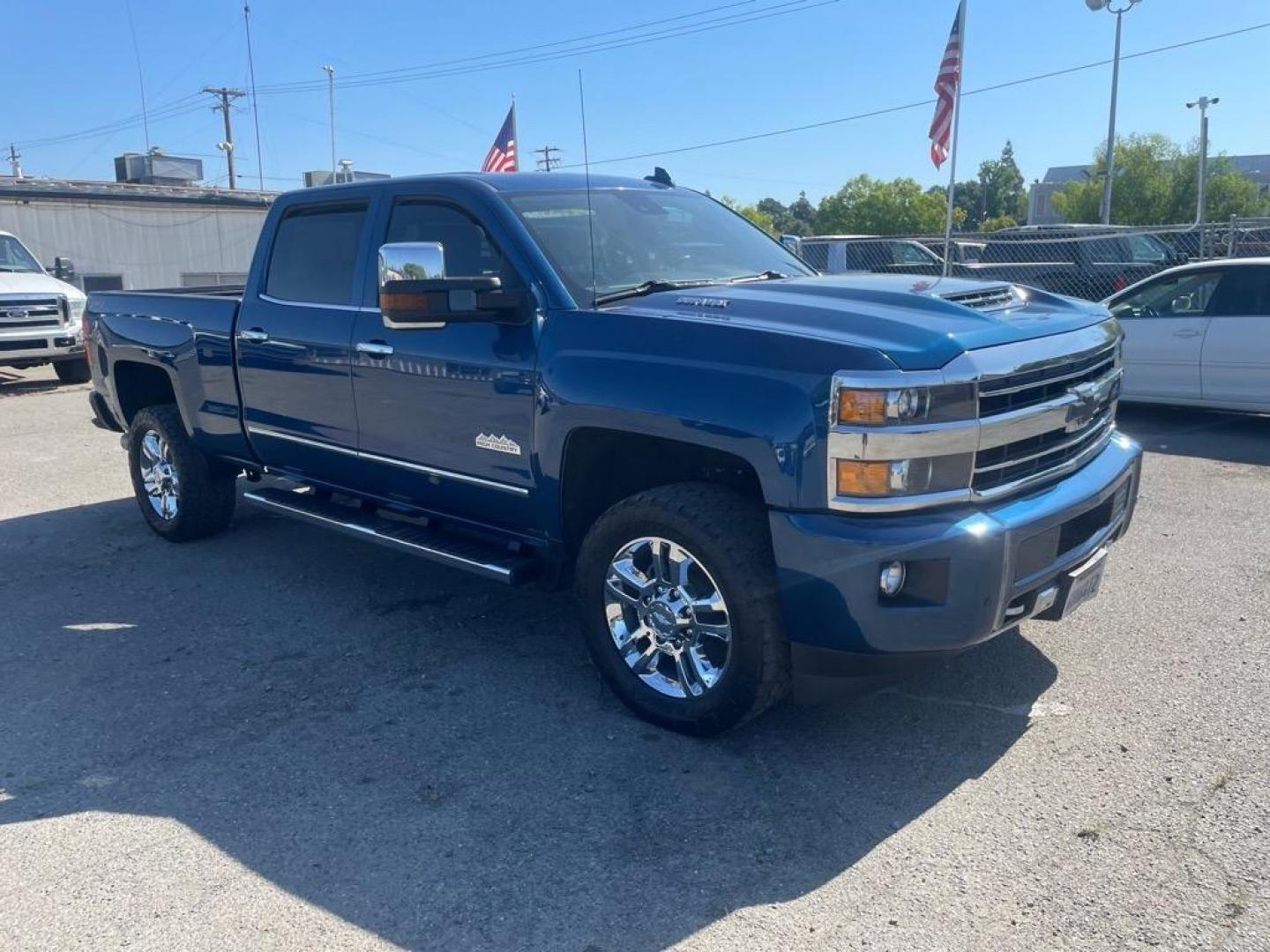 2019 Deep Ocean Blue Metallic Chevrolet Silverado 2500HD High Country (1GC1KUEY9KF) with an 6.6L Duramax 6.6L Biodiesel Turbo V8 445hp 910ft. lbs. Common Rail Direct Injection engine, Allison 1000 6-Speed Shiftable Automatic transmission, located at 800 Riverside Ave, Roseville, CA, 95678, (916) 773-4549, 38.732265, -121.291039 - DURAMAX DIESEL CREW CAB 4X4 HIGH COUNTRY ALLISON TRANSMISSION ONE OWNER - Photo#1