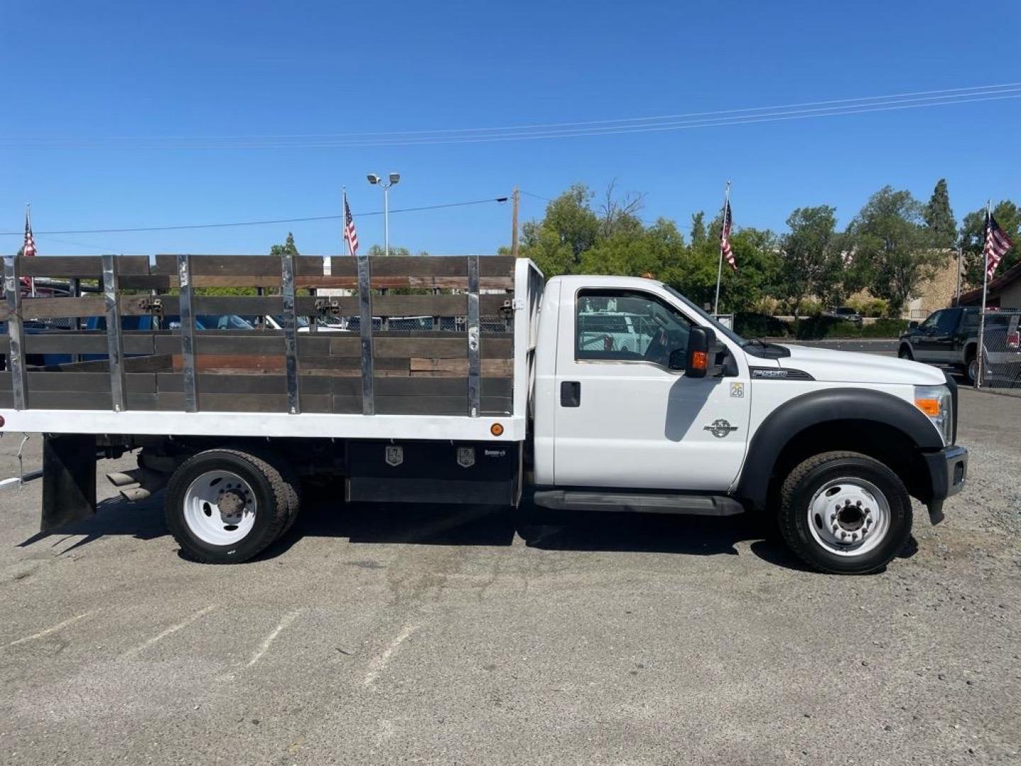 2016 Oxford White Ford F-450 Super Duty XL (1FDUF5GT6GE) with an 6.7L Power Stroke 6.7L Biodiesel Turbo V8 440hp 860ft. lbs. Common Rail Direct Injection engine, 6-Speed Shiftable Automatic transmission, located at 800 Riverside Ave, Roseville, CA, 95678, (916) 773-4549, 38.732265, -121.291039 - Photo#5