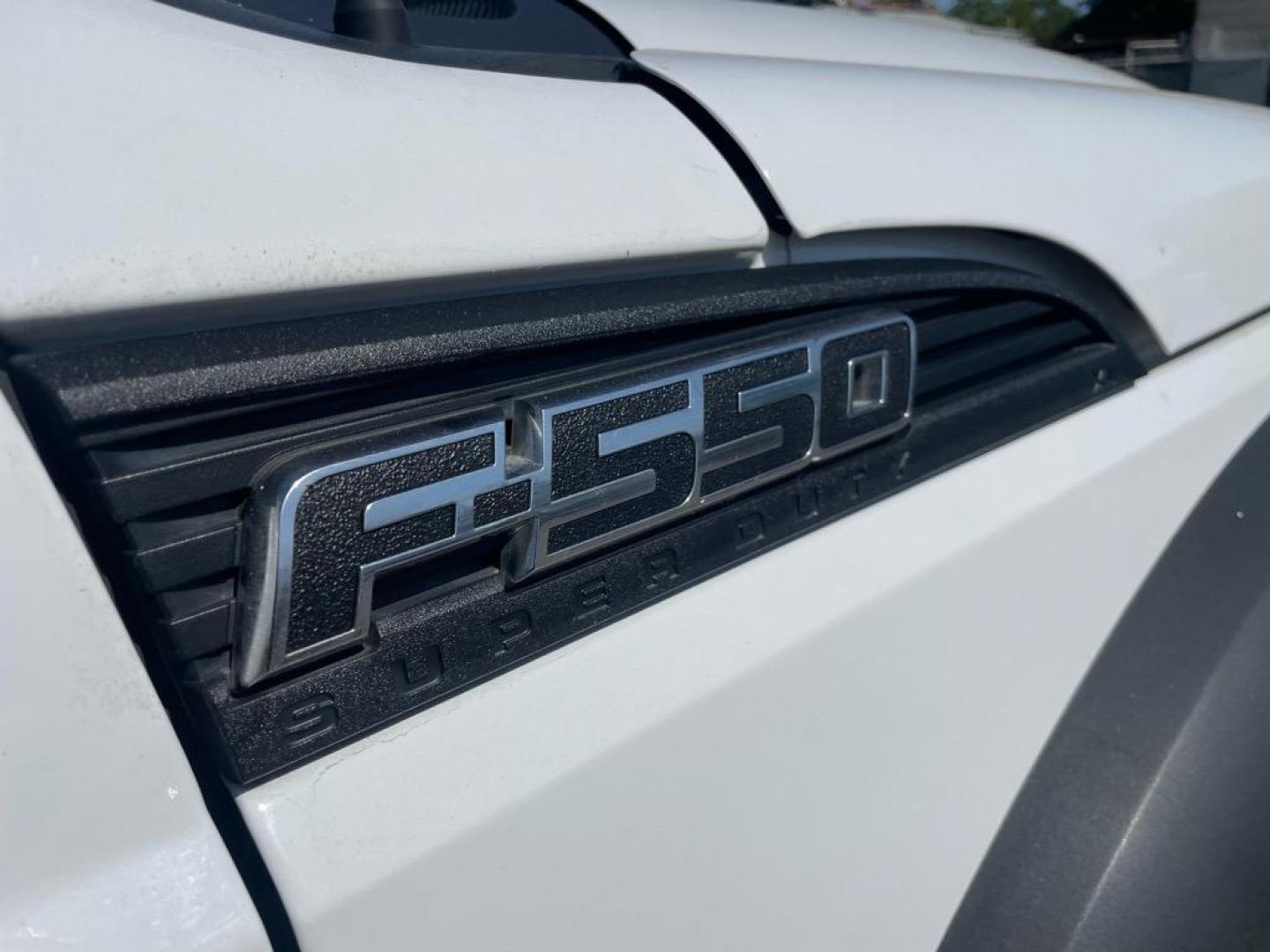 2016 Oxford White Ford F-450 Super Duty XL (1FDUF5GT6GE) with an 6.7L Power Stroke 6.7L Biodiesel Turbo V8 440hp 860ft. lbs. Common Rail Direct Injection engine, 6-Speed Shiftable Automatic transmission, located at 800 Riverside Ave, Roseville, CA, 95678, (916) 773-4549, 38.732265, -121.291039 - Photo#11