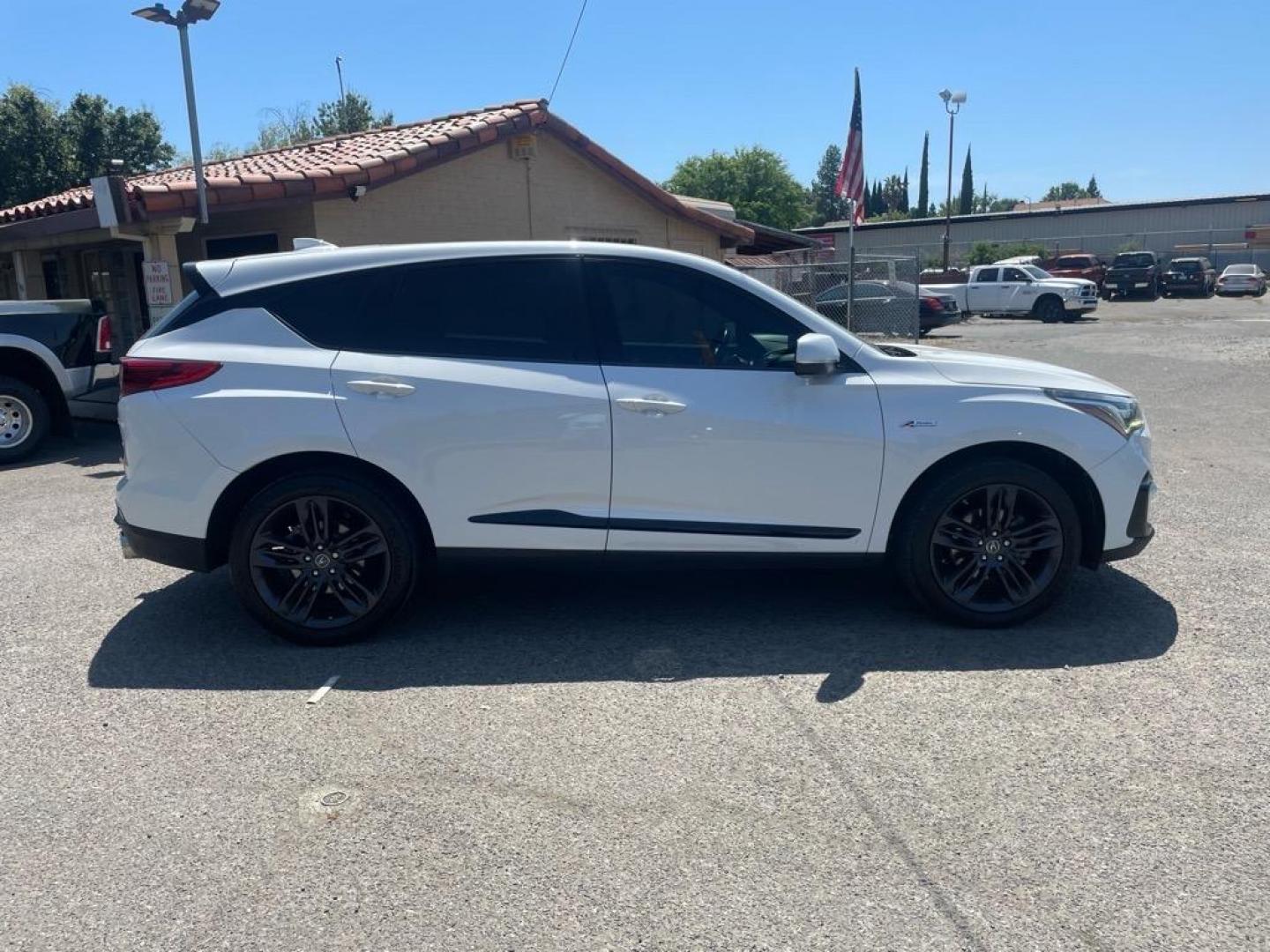 2020 Platinum White Pearl Acura RDX SH-AWD w/A-SPEC (5J8TC2H68LL) with an 2.0L 2.0L Turbo I4 272hp 280ft. lbs. Direct Injection engine, 10-Speed Shiftable Automatic transmission, located at 800 Riverside Ave, Roseville, CA, 95678, (916) 773-4549, 38.732265, -121.291039 - AWD CLEAN CARFAX - Photo#5