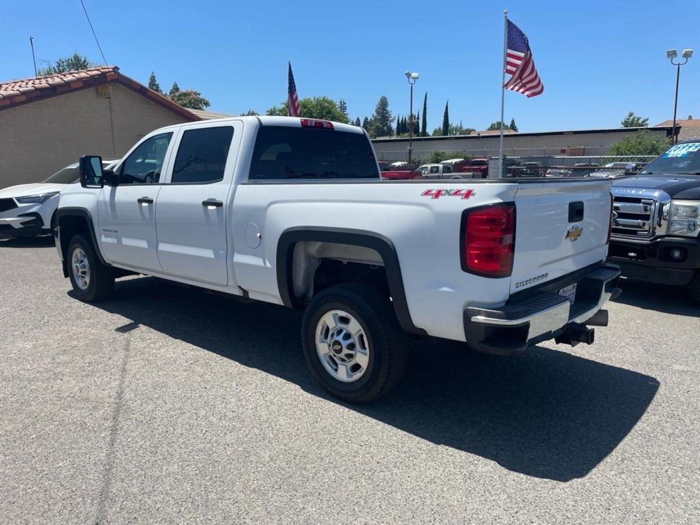 2017 Summit White Chevrolet Silverado 2500HD Work Truck (1GC1KUEYXHF) with an 6.6L Duramax 6.6L Biodiesel Turbo V8 445hp 910ft. lbs. Common Rail Direct Injection engine, Allison 1000 6-Speed Shiftable Automatic transmission, located at 800 Riverside Ave, Roseville, CA, 95678, (916) 773-4549, 38.732265, -121.291039 - Photo#3