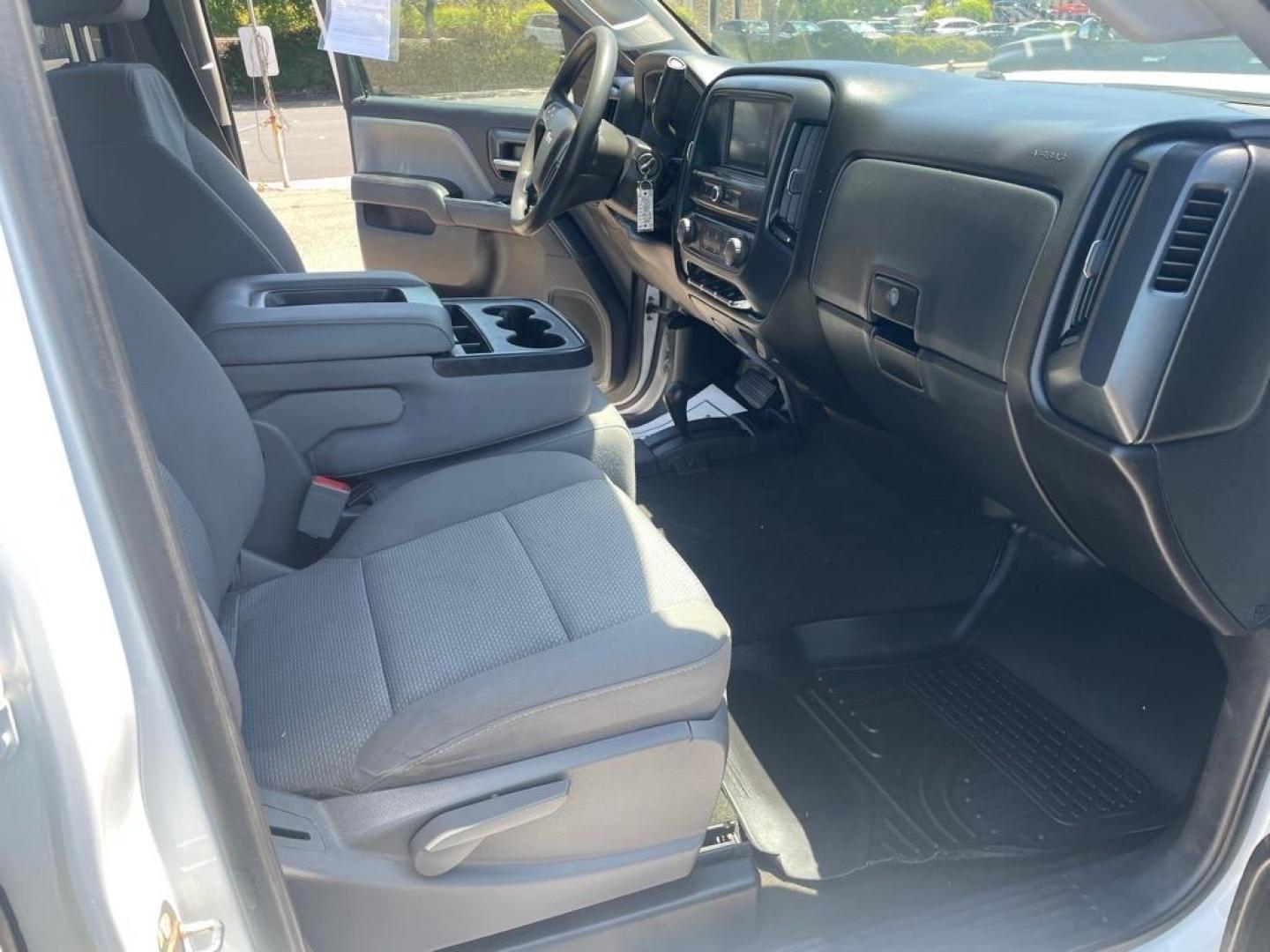 2017 Summit White Chevrolet Silverado 2500HD Work Truck (1GC1KUEYXHF) with an 6.6L Duramax 6.6L Biodiesel Turbo V8 445hp 910ft. lbs. Common Rail Direct Injection engine, Allison 1000 6-Speed Shiftable Automatic transmission, located at 800 Riverside Ave, Roseville, CA, 95678, (916) 773-4549, 38.732265, -121.291039 - Photo#12