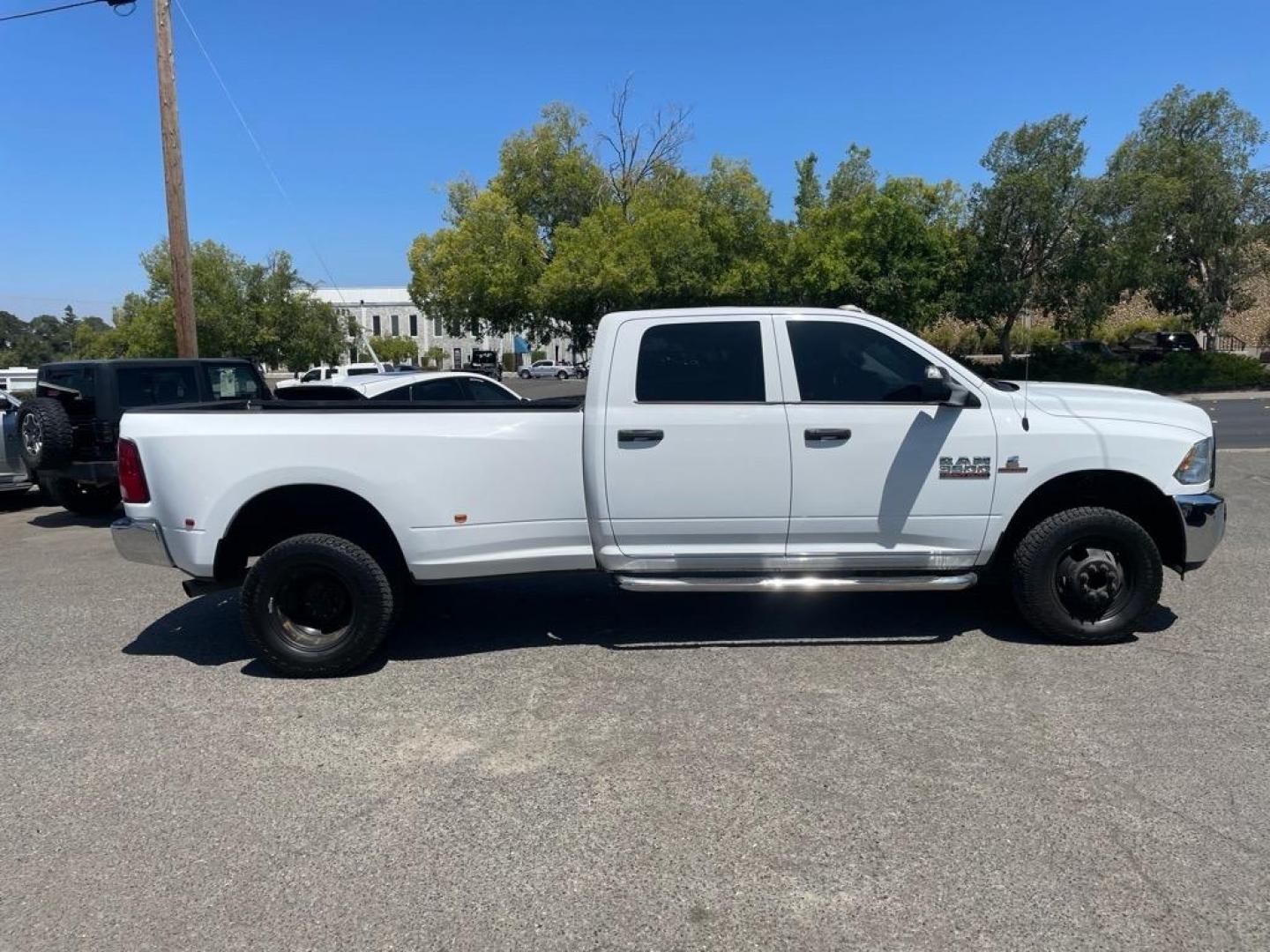 2017 Bright White Clear Coat RAM 3500 Tradesman (3C63RRGL9HG) with an 6.7L Cummins 6.7L Diesel Turbo I6 350hp 660ft. lbs. Common Rail Direct Injection engine, Automatic transmission, located at 800 Riverside Ave, Roseville, CA, 95678, (916) 773-4549, 38.732265, -121.291039 - Photo#5