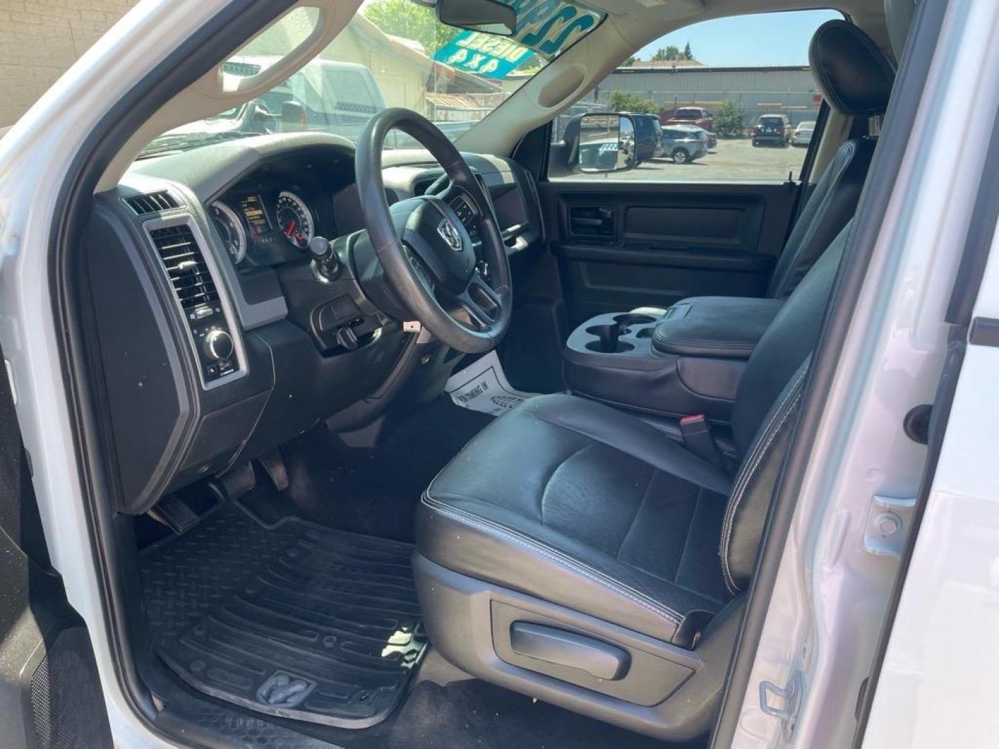 2017 Bright White Clear Coat RAM 3500 Tradesman (3C63RRGL9HG) with an 6.7L Cummins 6.7L Diesel Turbo I6 350hp 660ft. lbs. Common Rail Direct Injection engine, Automatic transmission, located at 800 Riverside Ave, Roseville, CA, 95678, (916) 773-4549, 38.732265, -121.291039 - Photo#9