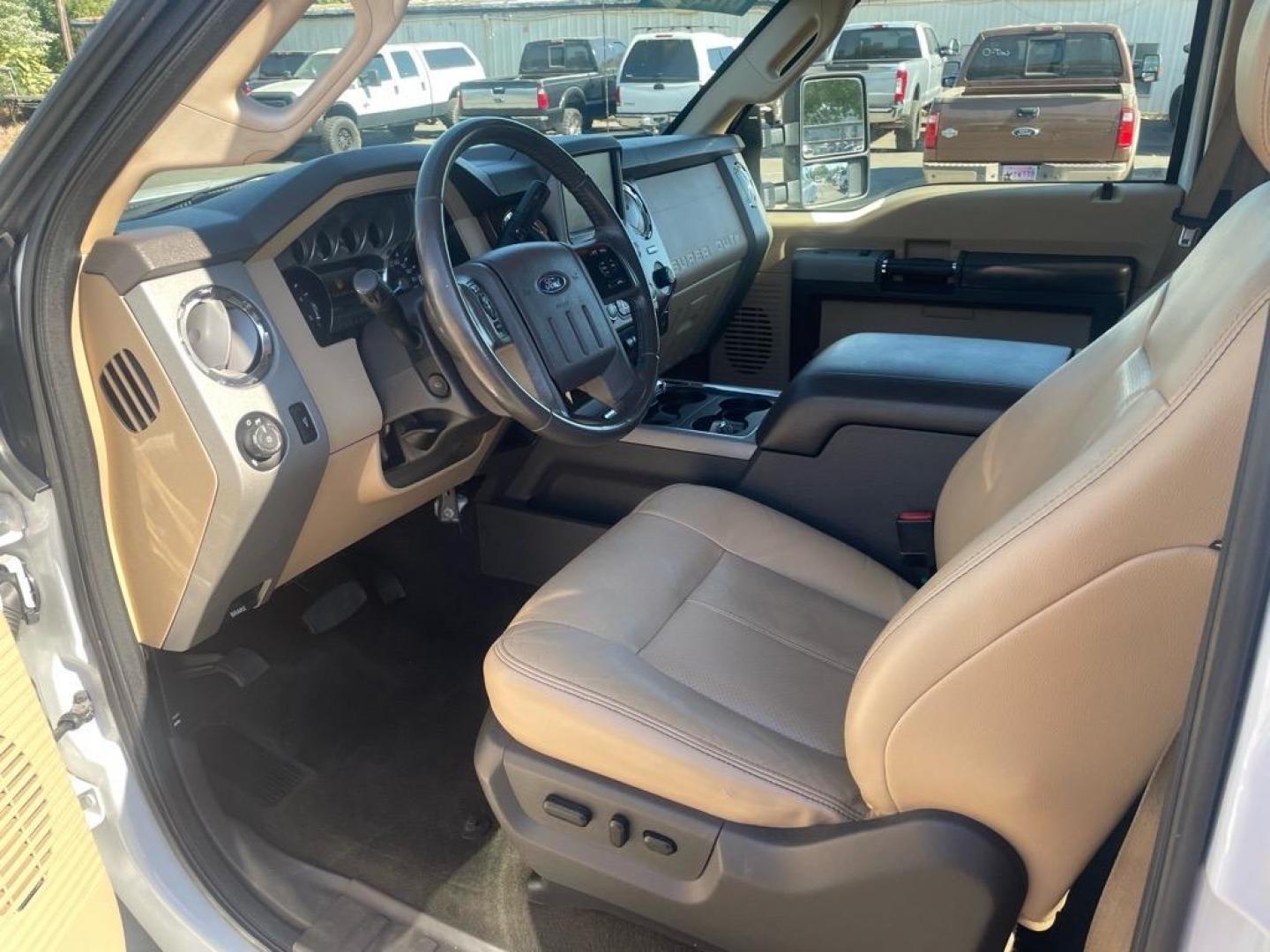 2014 Oxford White Ford F-350 Super Duty Lariat (1FT8W3CT8EE) with an 6.7L Power Stroke 6.7L Biodiesel Turbo V8 400hp 800ft. lbs. Common Rail Direct Injection engine, 6-Speed Shiftable Automatic transmission, located at 800 Riverside Ave, Roseville, CA, 95678, (916) 773-4549, 38.732265, -121.291039 - DIESEL CREW CAB DUALLY LARIAT SERVICE RECORDS ON CLEAN CARFAX - Photo#10