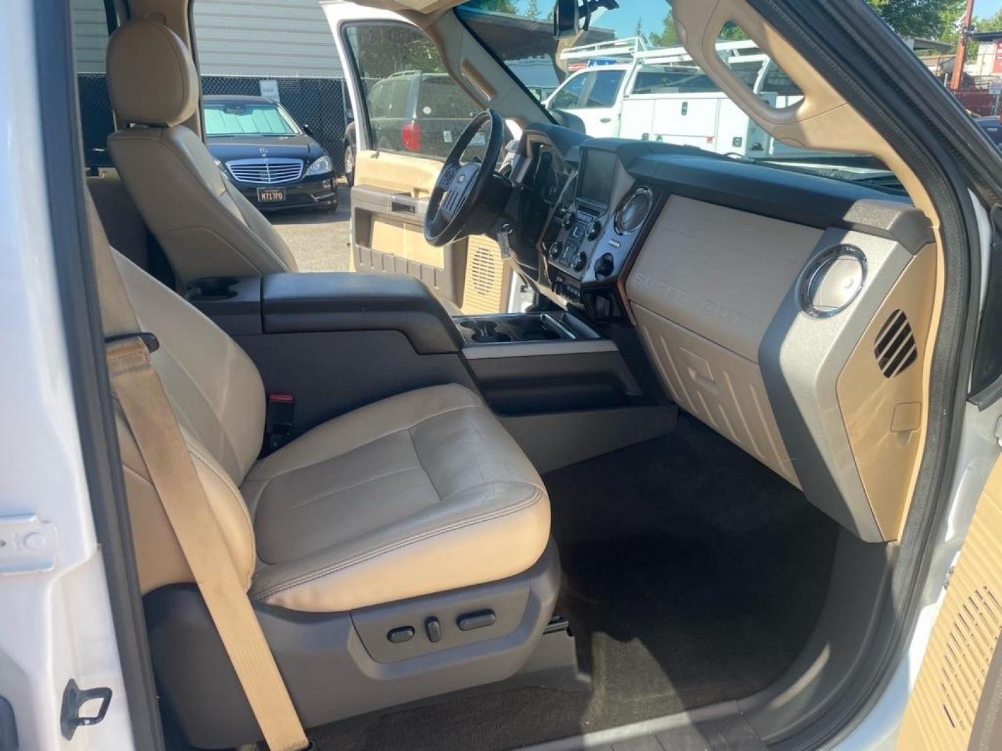 2014 Oxford White Ford F-350 Super Duty Lariat (1FT8W3CT8EE) with an 6.7L Power Stroke 6.7L Biodiesel Turbo V8 400hp 800ft. lbs. Common Rail Direct Injection engine, 6-Speed Shiftable Automatic transmission, located at 800 Riverside Ave, Roseville, CA, 95678, (916) 773-4549, 38.732265, -121.291039 - DIESEL CREW CAB DUALLY LARIAT SERVICE RECORDS ON CLEAN CARFAX - Photo#12