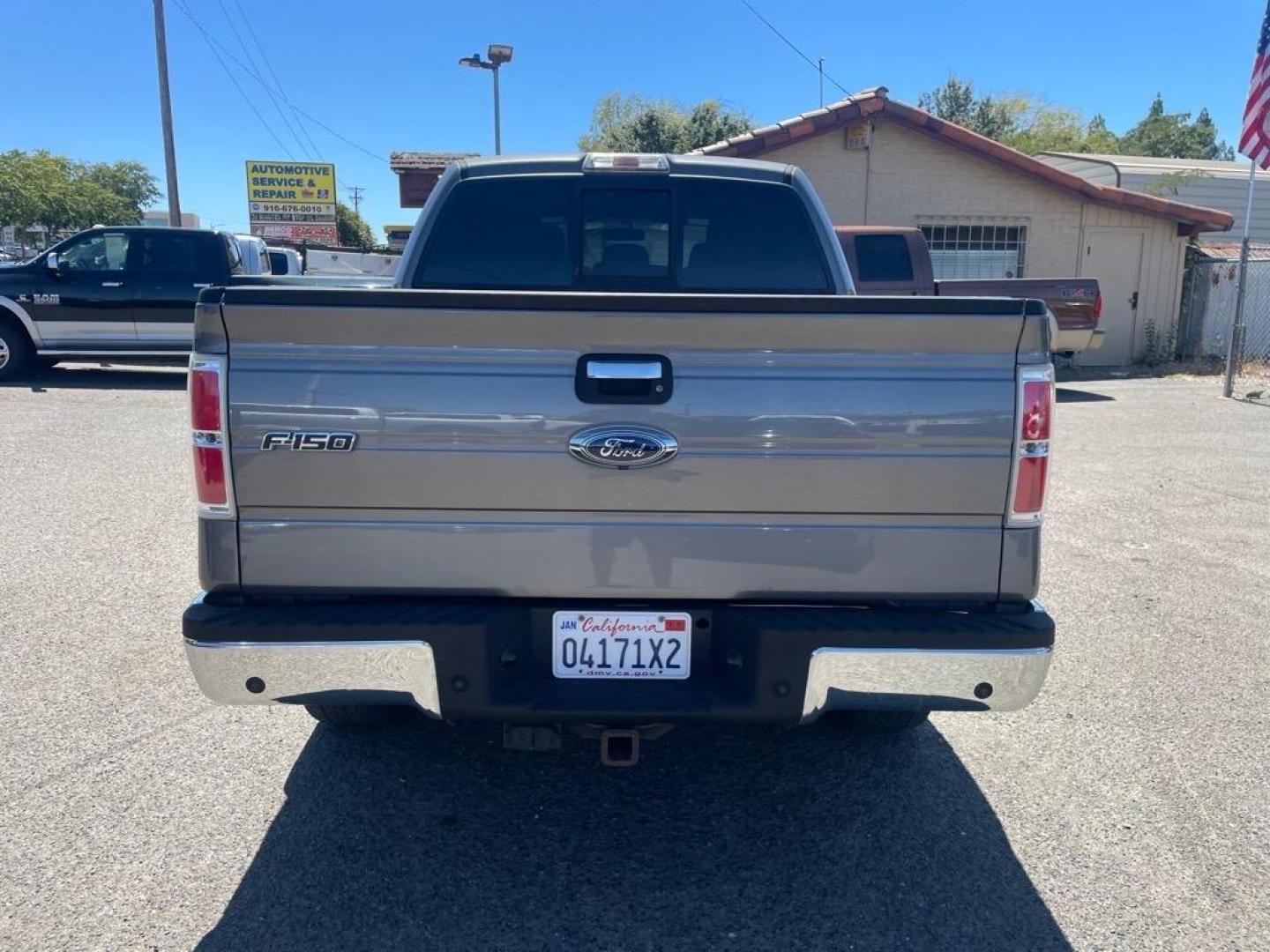 2013 Sterling Gray Metallic Ford F-150 XLT (1FTFW1ET6DK) with an 3.5L EcoBoost 3.5L Twin Turbo V6 365hp 420ft. lbs. Direct Injection engine, 6-Speed Automatic transmission, located at 800 Riverside Ave, Roseville, CA, 95678, (916) 773-4549, 38.732265, -121.291039 - 4X4 SUPERCREW XLT ECO BOOST LOW MILES SERVICE RECORDS - Photo#8
