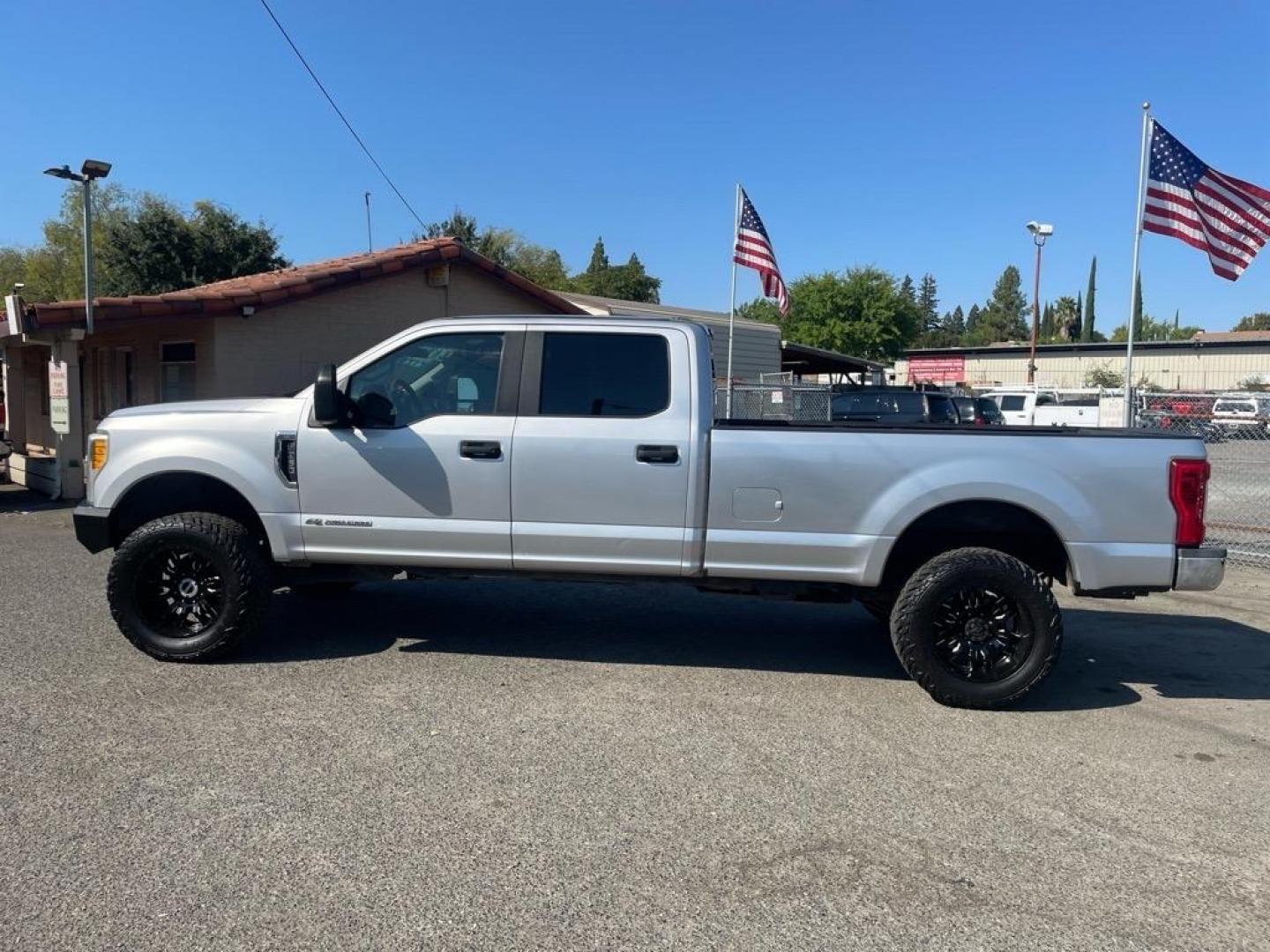 2017 Ingot Silver Ford F-350 Super Duty XL (1FT8W3BT2HE) with an 6.7L Power Stroke 6.7L Biodiesel Turbo V8 440hp 925ft. lbs. Common Rail Direct Injection engine, 6-Speed Shiftable Automatic transmission, located at 800 Riverside Ave, Roseville, CA, 95678, (916) 773-4549, 38.732265, -121.291039 - Photo#4