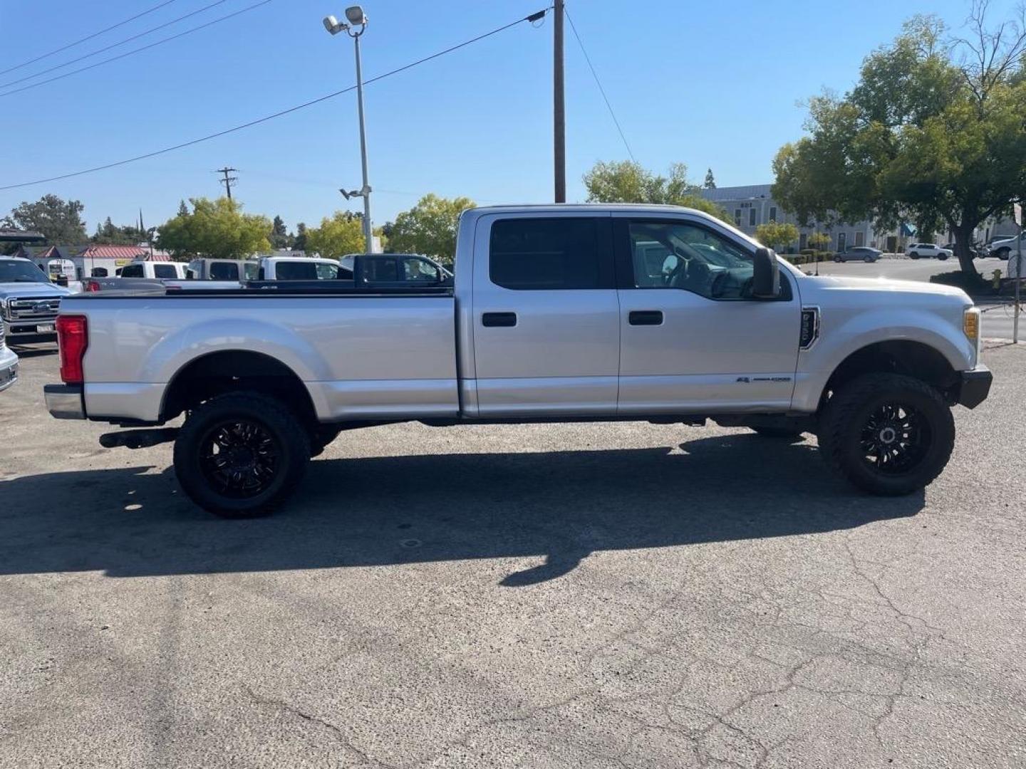 2017 Ingot Silver Ford F-350 Super Duty XL (1FT8W3BT2HE) with an 6.7L Power Stroke 6.7L Biodiesel Turbo V8 440hp 925ft. lbs. Common Rail Direct Injection engine, 6-Speed Shiftable Automatic transmission, located at 800 Riverside Ave, Roseville, CA, 95678, (916) 773-4549, 38.732265, -121.291039 - Photo#5