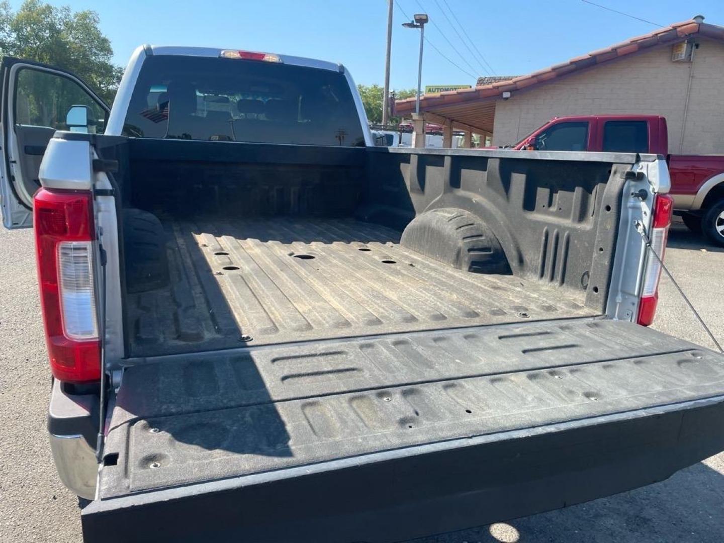 2017 Ingot Silver Ford F-350 Super Duty XL (1FT8W3BT2HE) with an 6.7L Power Stroke 6.7L Biodiesel Turbo V8 440hp 925ft. lbs. Common Rail Direct Injection engine, 6-Speed Shiftable Automatic transmission, located at 800 Riverside Ave, Roseville, CA, 95678, (916) 773-4549, 38.732265, -121.291039 - Photo#9