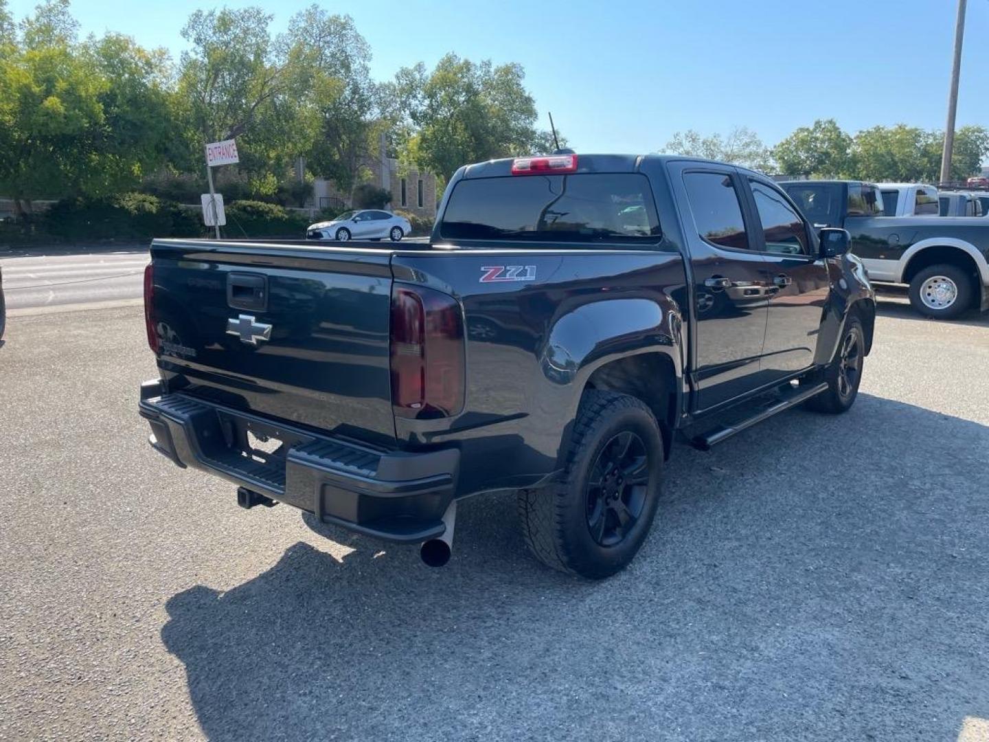 2018 Deepwood Green Metallic Chevrolet Colorado Z71 (1GCPTDE13J1) with an 0.0 Duramax 2.8L Diesel Turbo I4 181hp 369ft. lbs. Common Rail Direct Injection engine, 8-Speed Shiftable Automatic transmission, located at 800 Riverside Ave, Roseville, CA, 95678, (916) 773-4549, 38.732265, -121.291039 - Photo#3