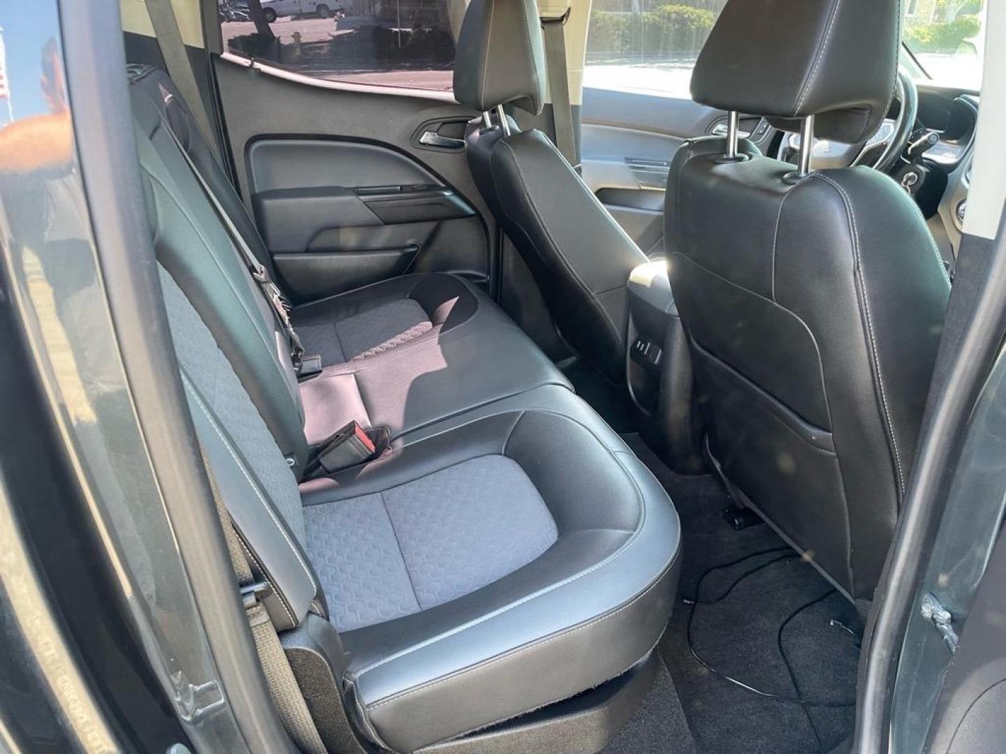 2018 Deepwood Green Metallic Chevrolet Colorado Z71 (1GCPTDE13J1) with an 0.0 Duramax 2.8L Diesel Turbo I4 181hp 369ft. lbs. Common Rail Direct Injection engine, 8-Speed Shiftable Automatic transmission, located at 800 Riverside Ave, Roseville, CA, 95678, (916) 773-4549, 38.732265, -121.291039 - Photo#11